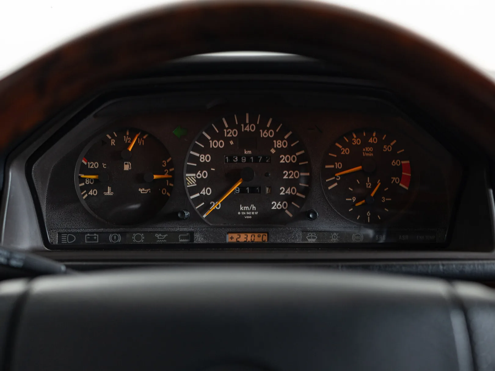 Mercedes-Benz W124 I, 1992 — экстерьер, фото 14
