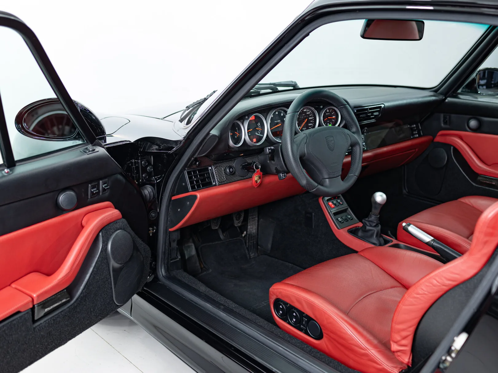 Porsche 911 IV (993), 1997 — экстерьер, фото 7