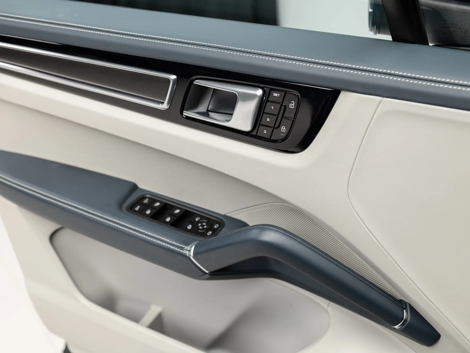 Porsche Cayenne Базовая III, 2019 — экстерьер, фото 9