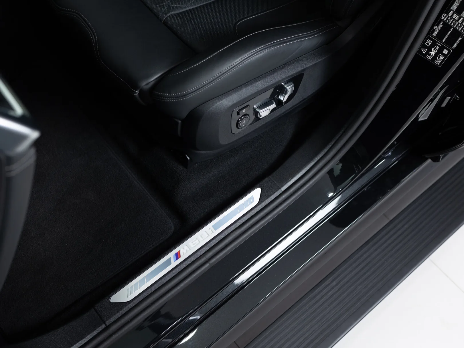 BMW X7 M60i xDrive Sport Pro I (G07) Рестайлинг, 2023 — экстерьер, фото 11