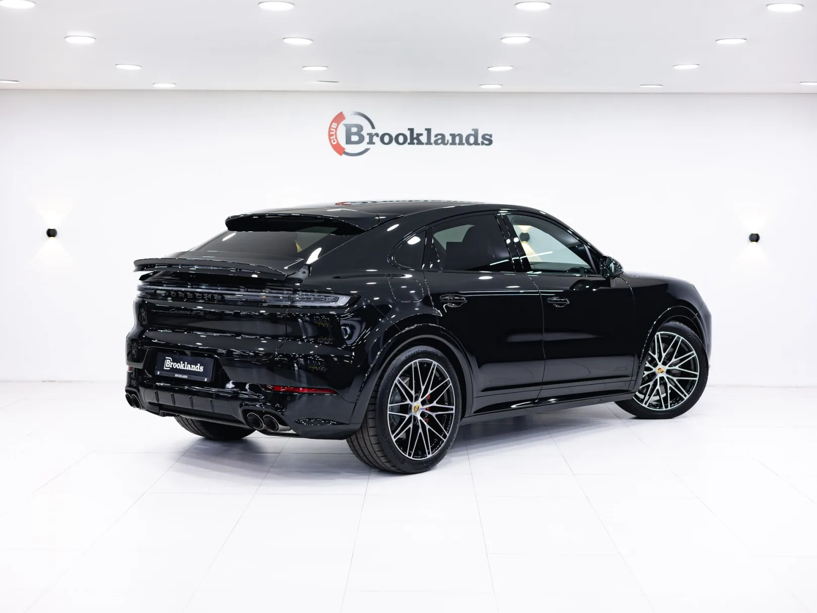 Porsche Cayenne GTS Coupé III Рестайлинг, 2024 — экстерьер, фото 4