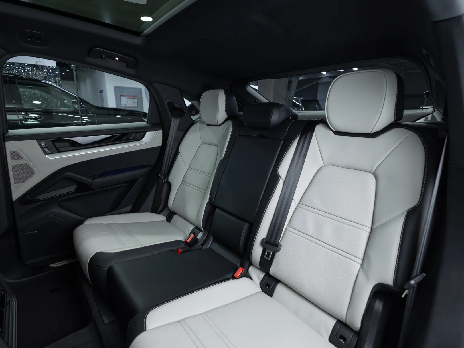 Porsche Cayenne Coupé III Рестайлинг, 2025 — экстерьер, фото 30