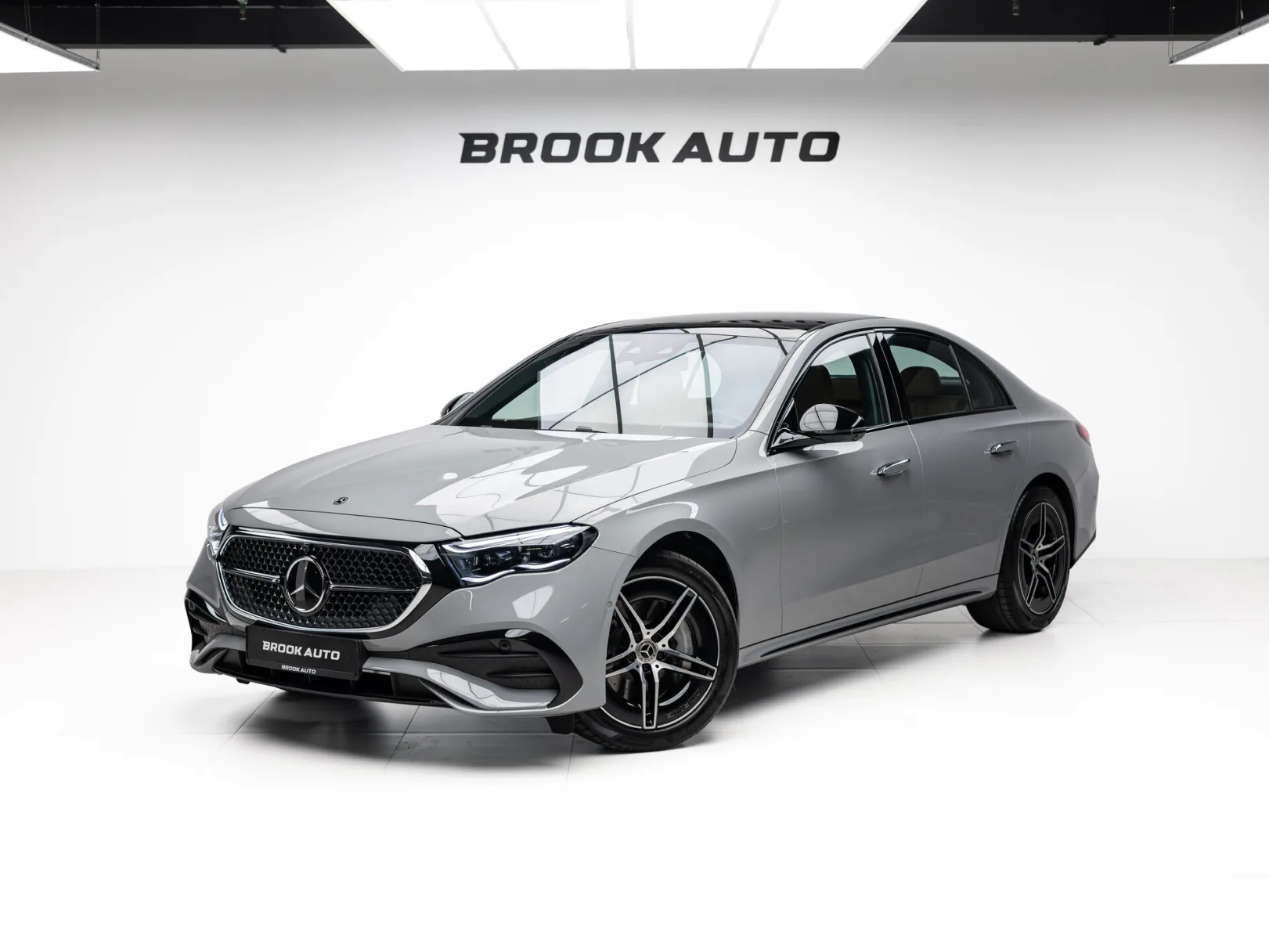 Mercedes-Benz E-Класс E 300 4MATIC AMG Line VI (W214, S214), 2026 — экстерьер, фото 1