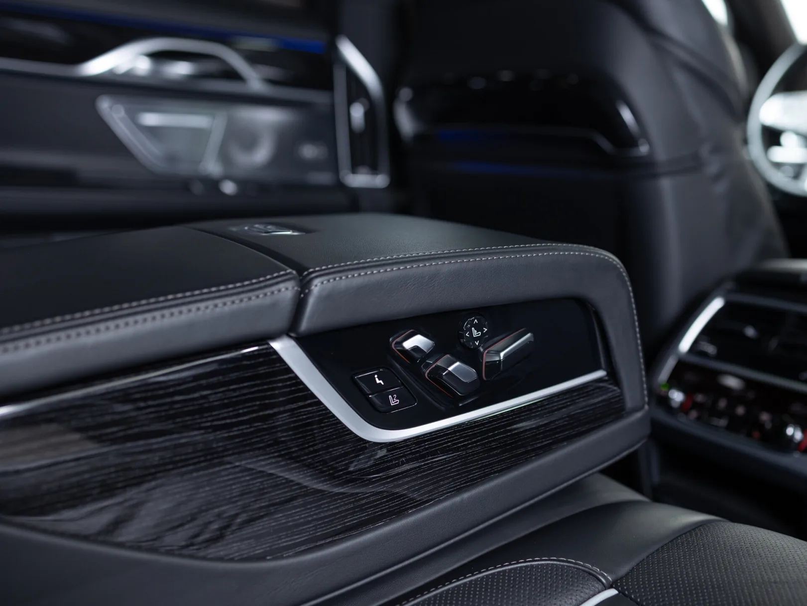 BMW 7 серии 740d xDrive M Sport Pro VI (G11/G12) Рестайлинг, 2020 — экстерьер, фото 30