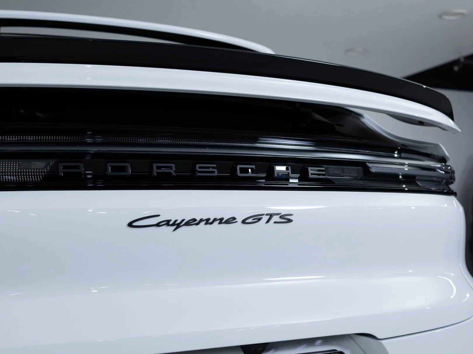 Porsche Cayenne GTS Coupé III Рестайлинг, 2024 — экстерьер, фото 36