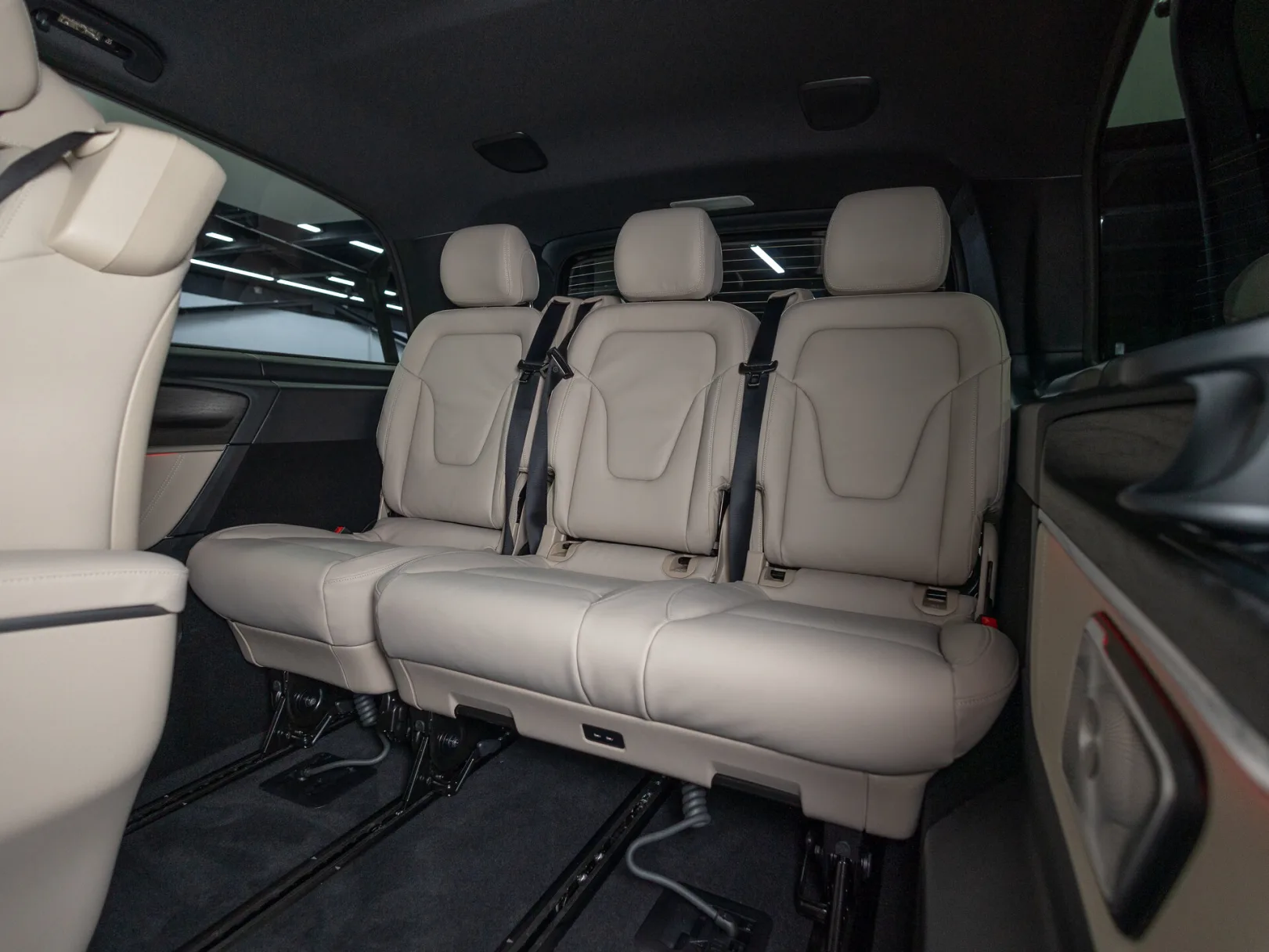 Mercedes-Benz V-Класс Exclusive III (W447) Рестайлинг 2, 2025 — экстерьер, фото 35