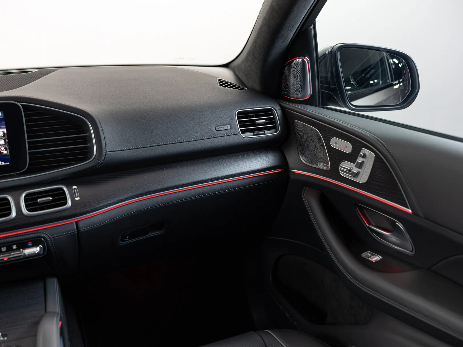 Mercedes-Benz GLS 580 4MATIC II (X167), 2023 — экстерьер, фото 19