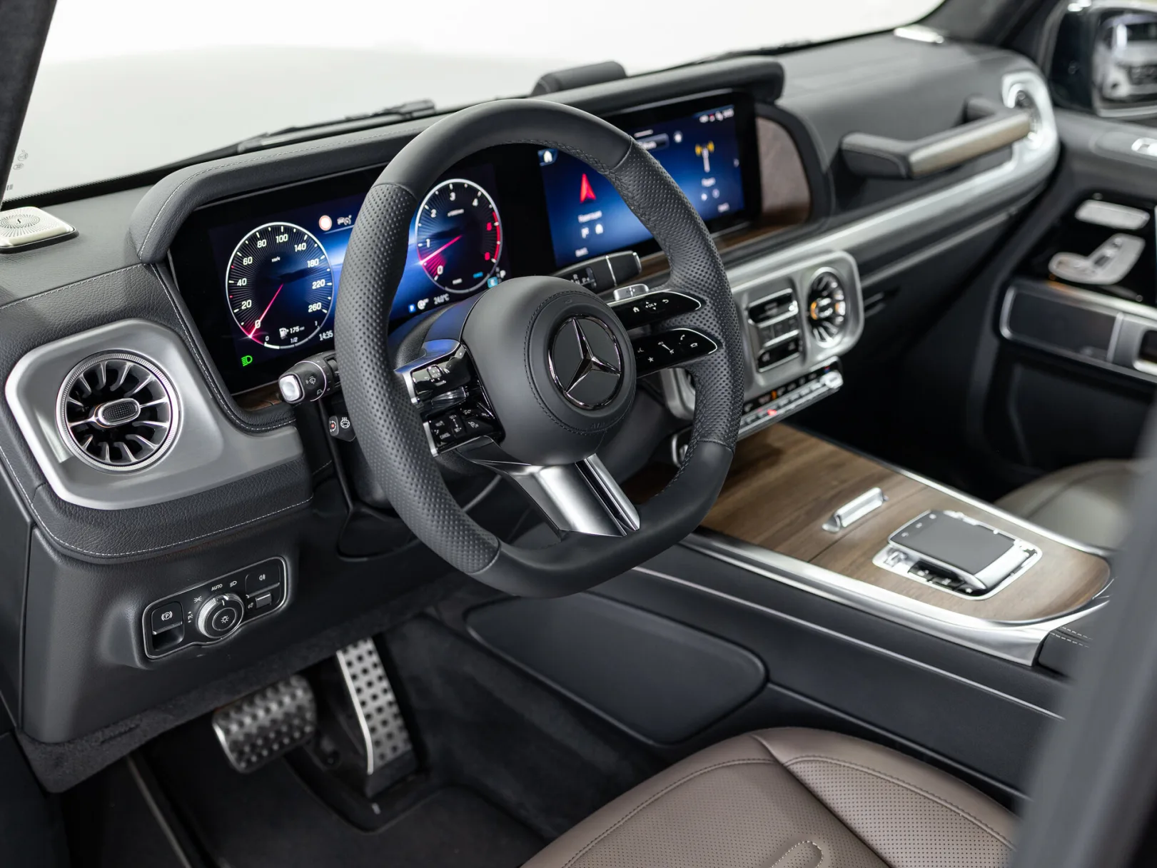 Mercedes-Benz G-Класс G 450 d AMG Line III (W465) Рестайлинг, 2025 — экстерьер, фото 10