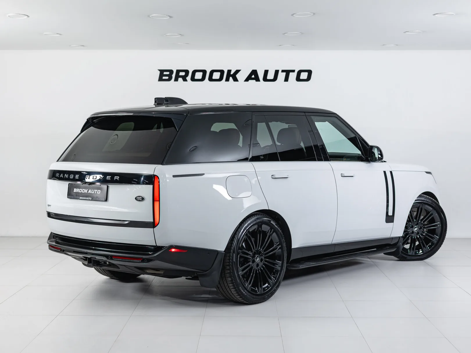 Land Rover Range Rover SE (USA) V, 2022 — экстерьер, фото 6