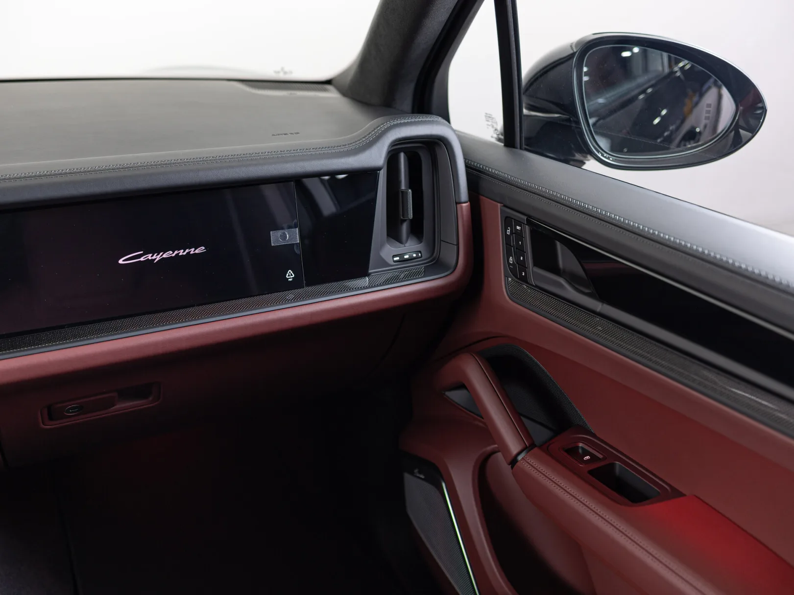 Porsche Cayenne GTS III Рестайлинг, 2025 — экстерьер, фото 20