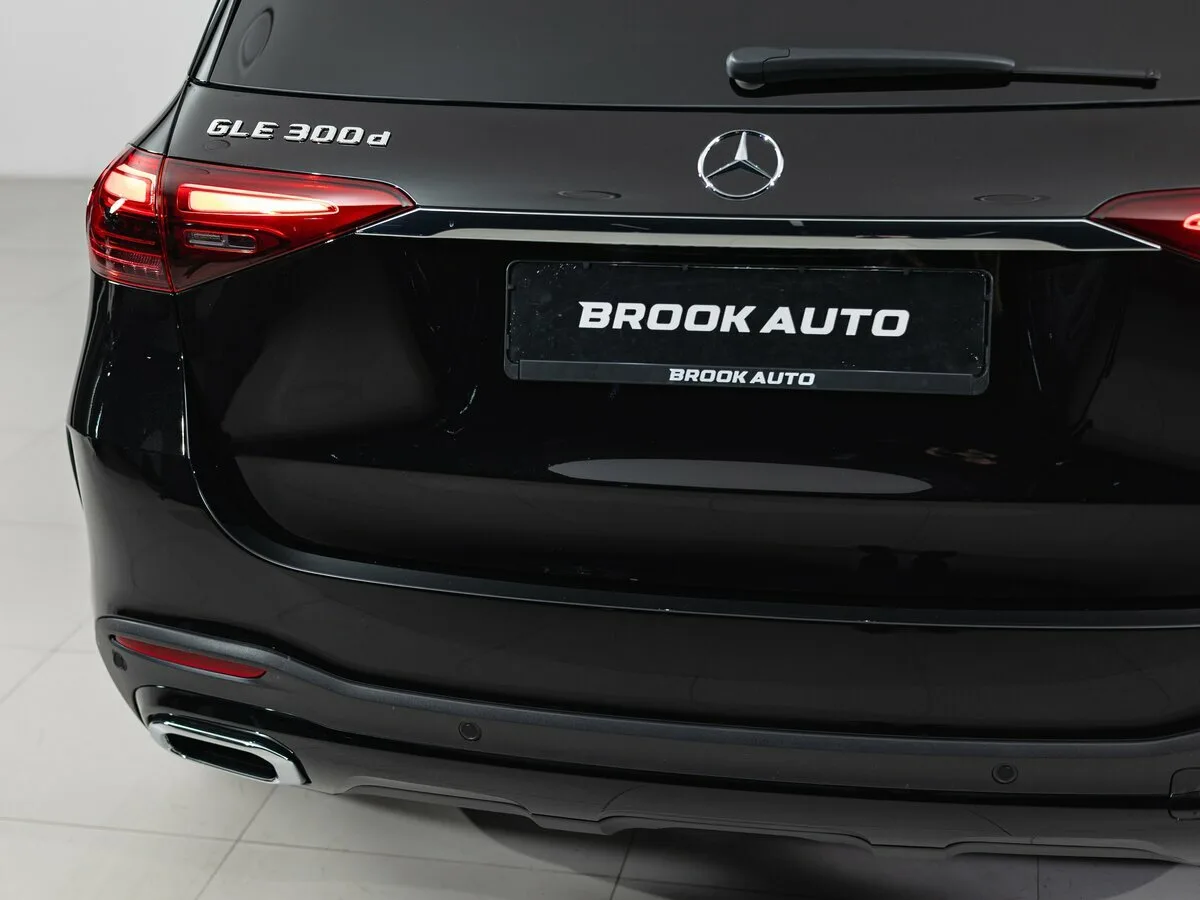 Mercedes-Benz GLE 300 d 4MATIC II (V167) Рестайлинг, 2025 — экстерьер, фото 37