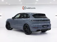 Porsche Cayenne GTS III Рестайлинг, 2025 — экстерьер, фото 6