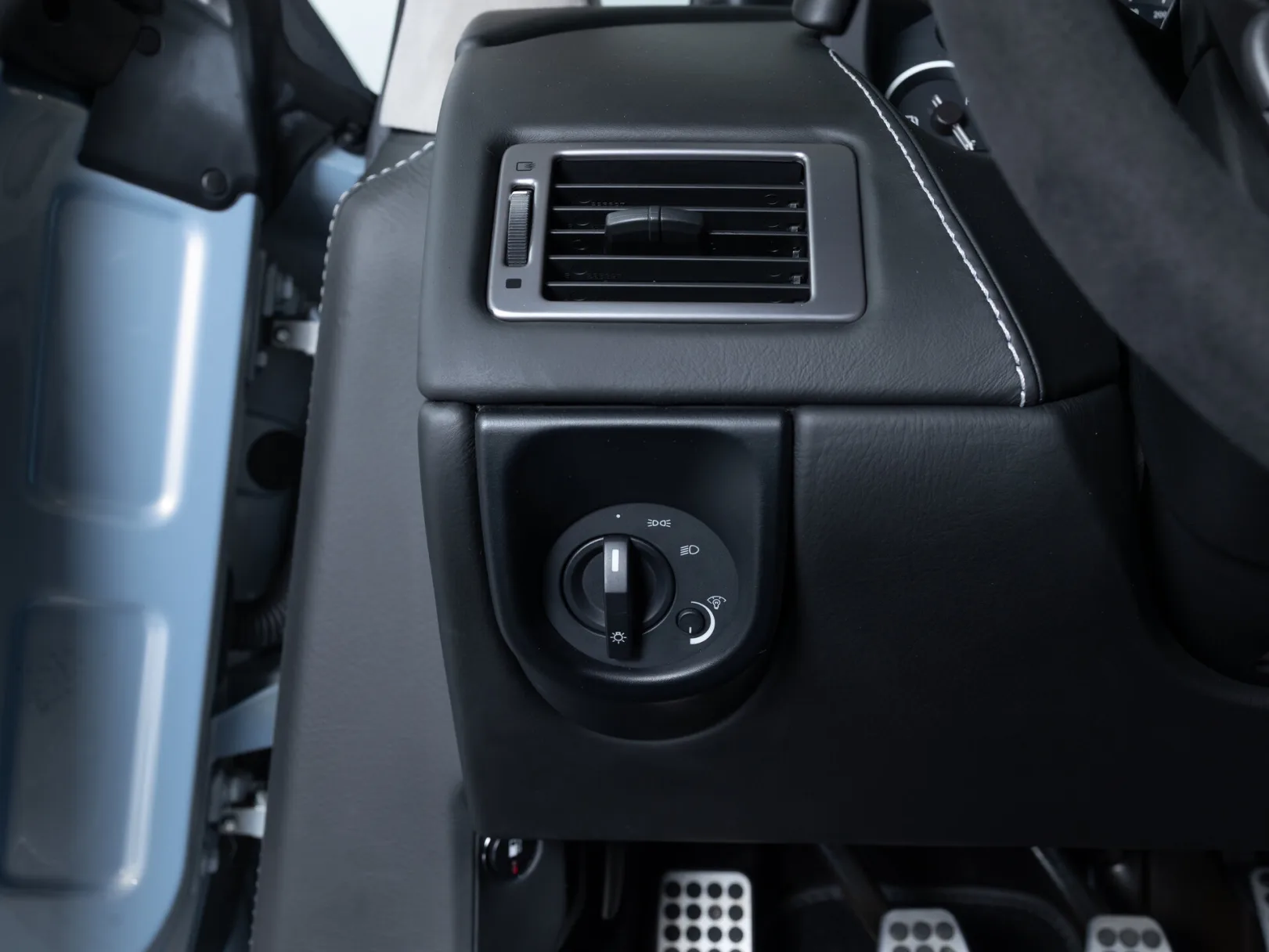 Aston Martin V12 Vantage Carbon Black I, 2010 — экстерьер, фото 20