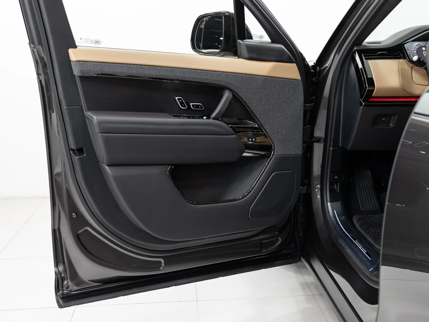 Land Rover Range Rover Sport Autobiography III, 2026 — экстерьер, фото 8