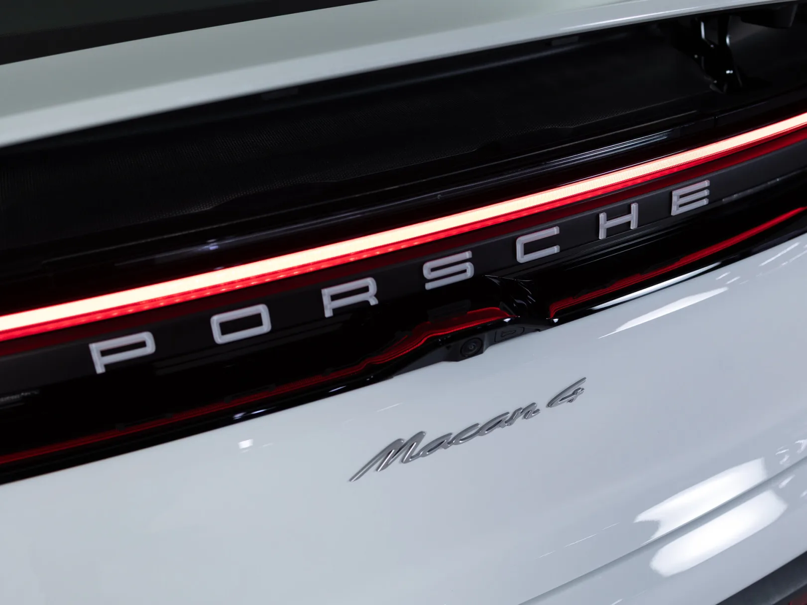 Porsche Macan II, 2024 — экстерьер, фото 34