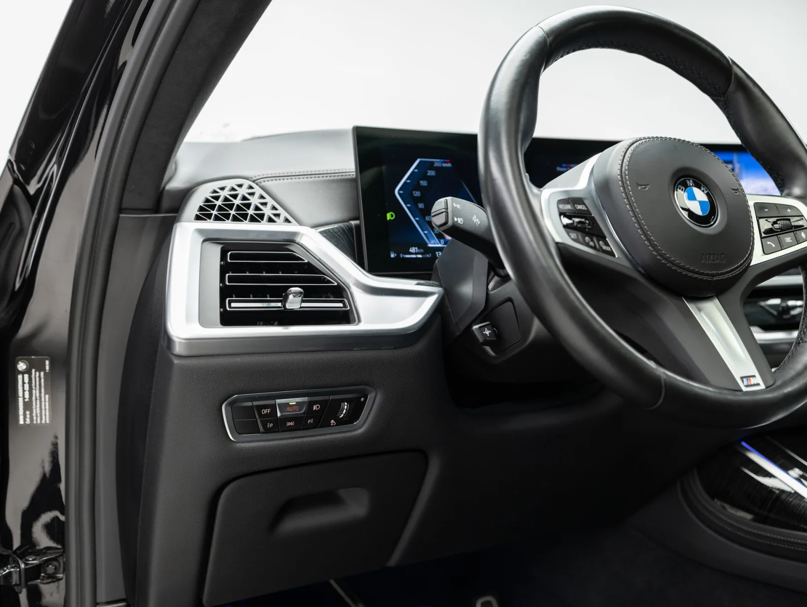 BMW X7 xDrive40i M Sport I (G07) Рестайлинг, 2022 — экстерьер, фото 14
