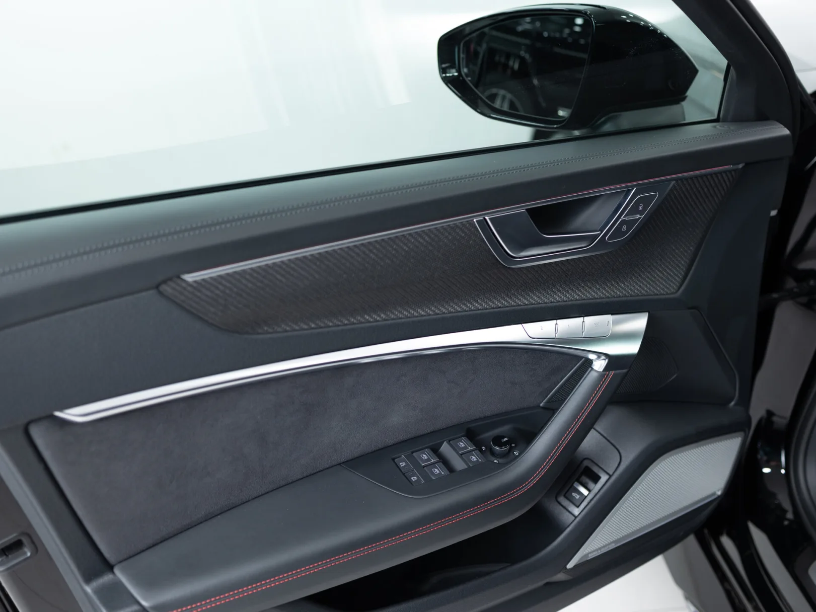 Audi RS 6 TFSI quattro IV (C8), 2022 — экстерьер, фото 8