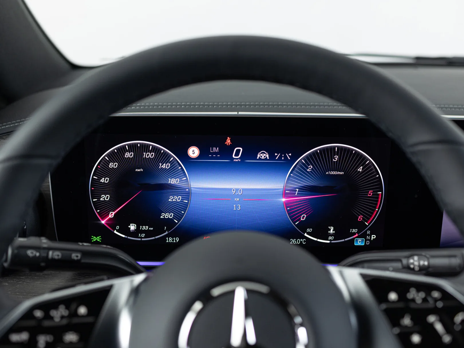 Mercedes-Benz V-Класс Avantgarde III (W447) Рестайлинг 2, 2025 — экстерьер, фото 16