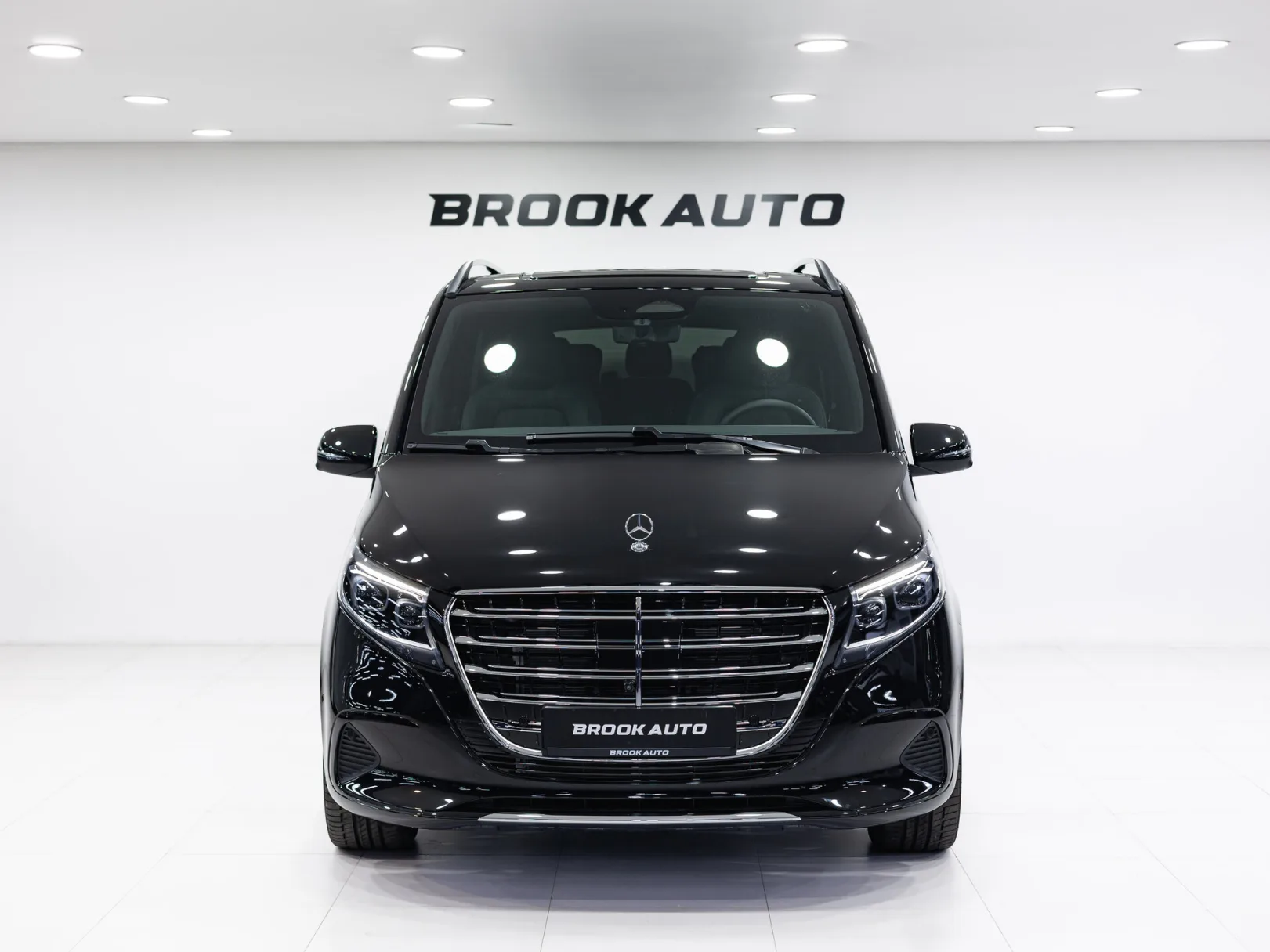 Mercedes-Benz V-Класс Exclusive III (W447) Рестайлинг 2, 2025 — экстерьер, фото 2