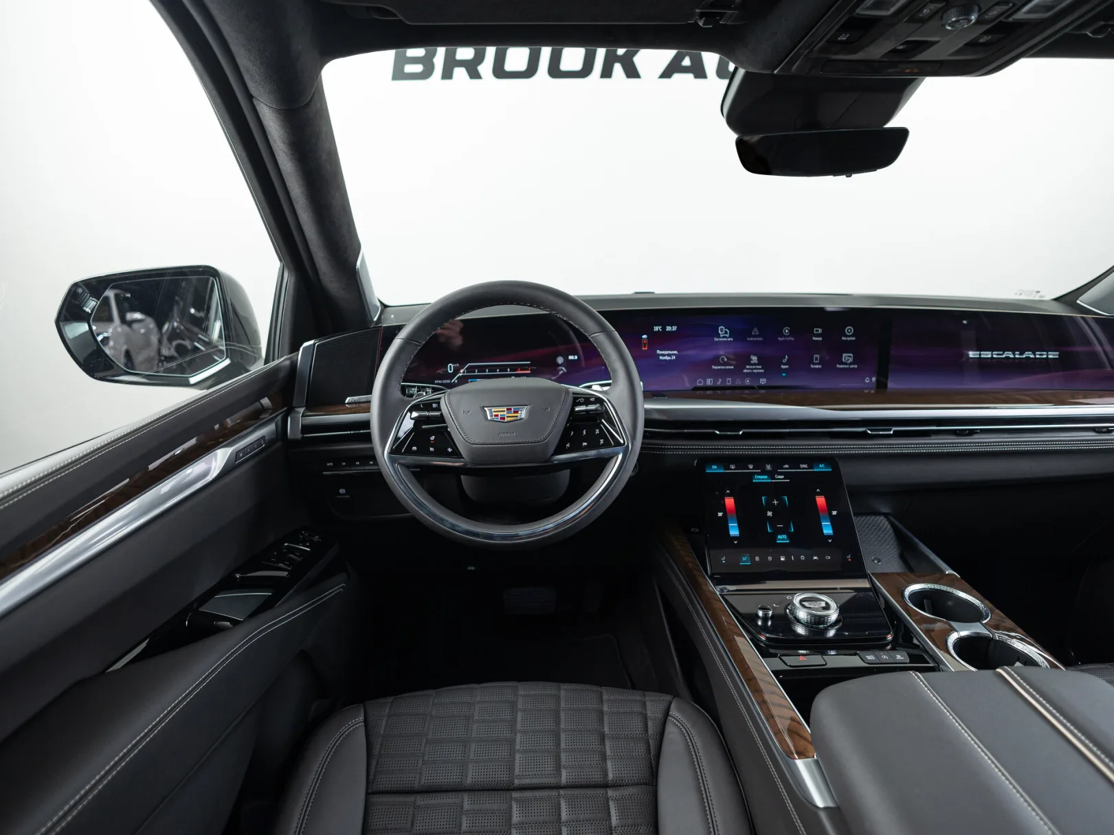 Cadillac Escalade Sport Platinum V Рестайлинг, 2025 — экстерьер, фото 13