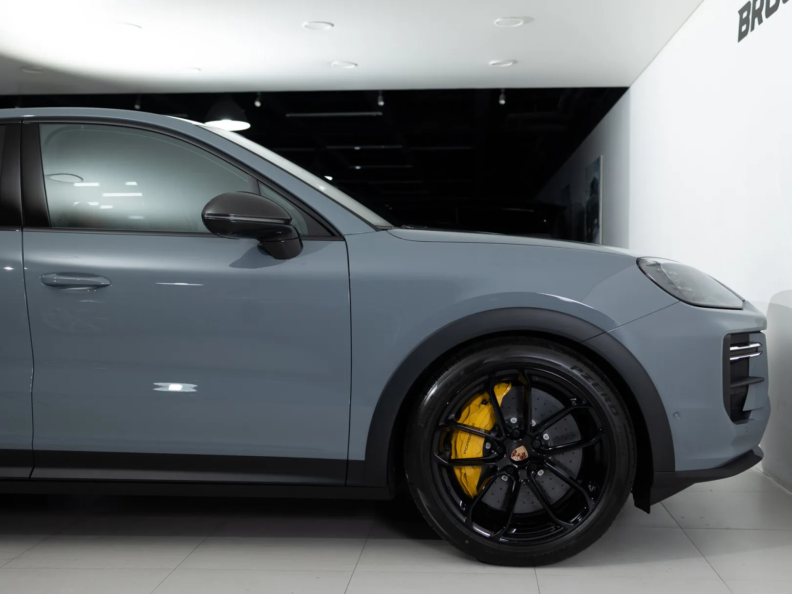 Porsche Cayenne Turbo GT III Рестайлинг, 2026 — экстерьер, фото 40