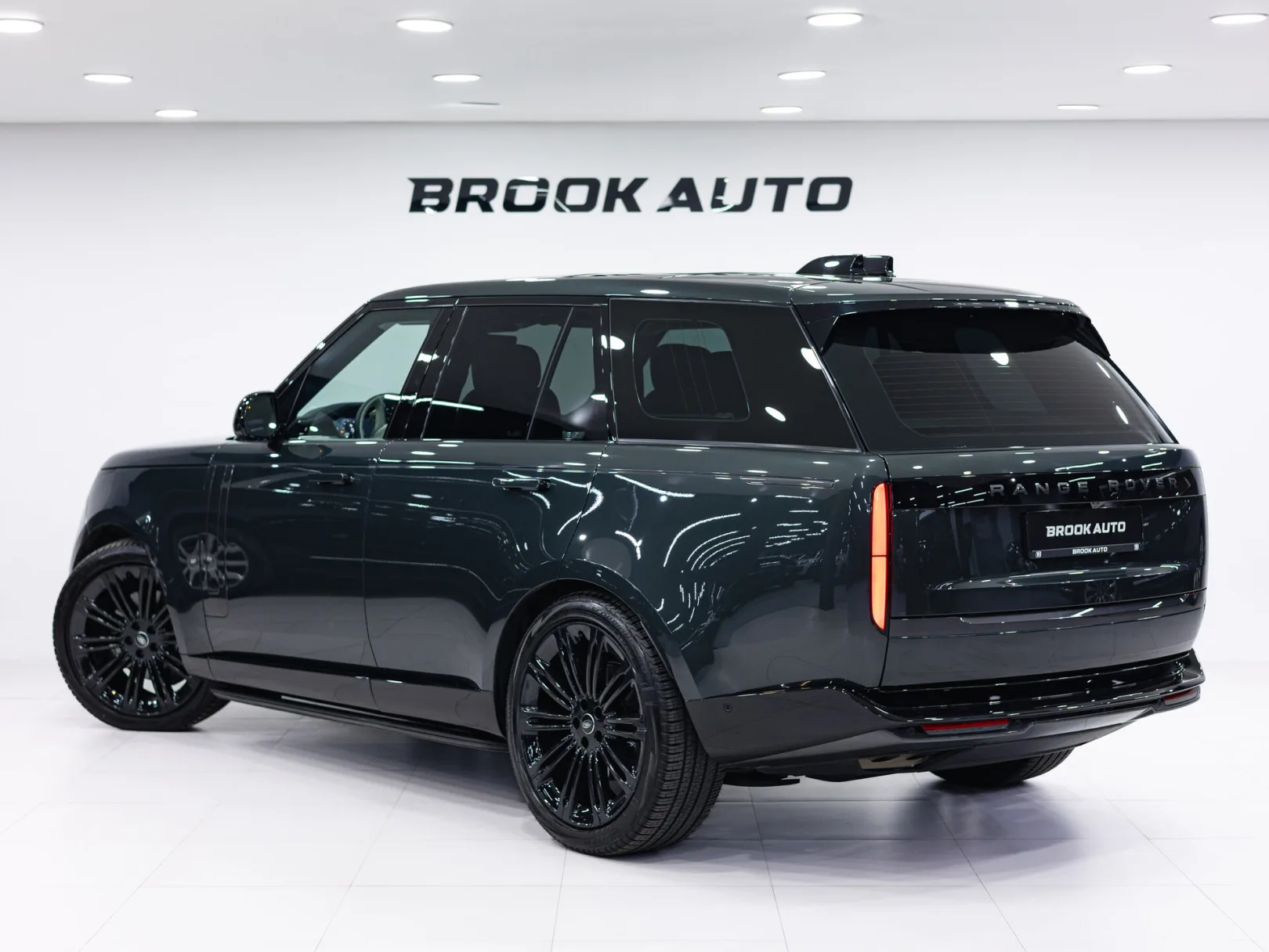Land Rover Range Rover HSE V, 2024 — экстерьер, фото 6