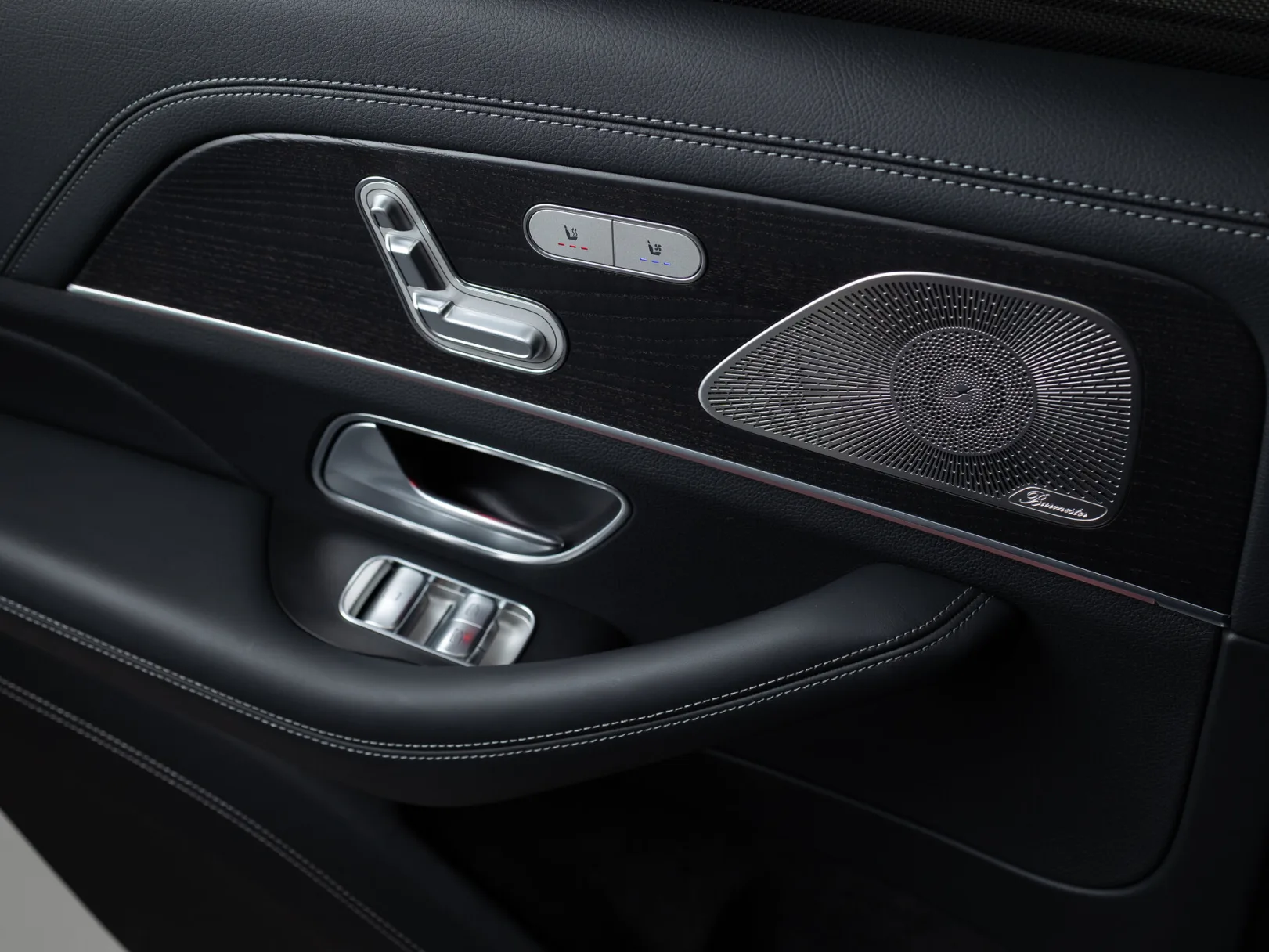 Mercedes-Benz GLS 580 4MATIC II (X167), 2023 — экстерьер, фото 31