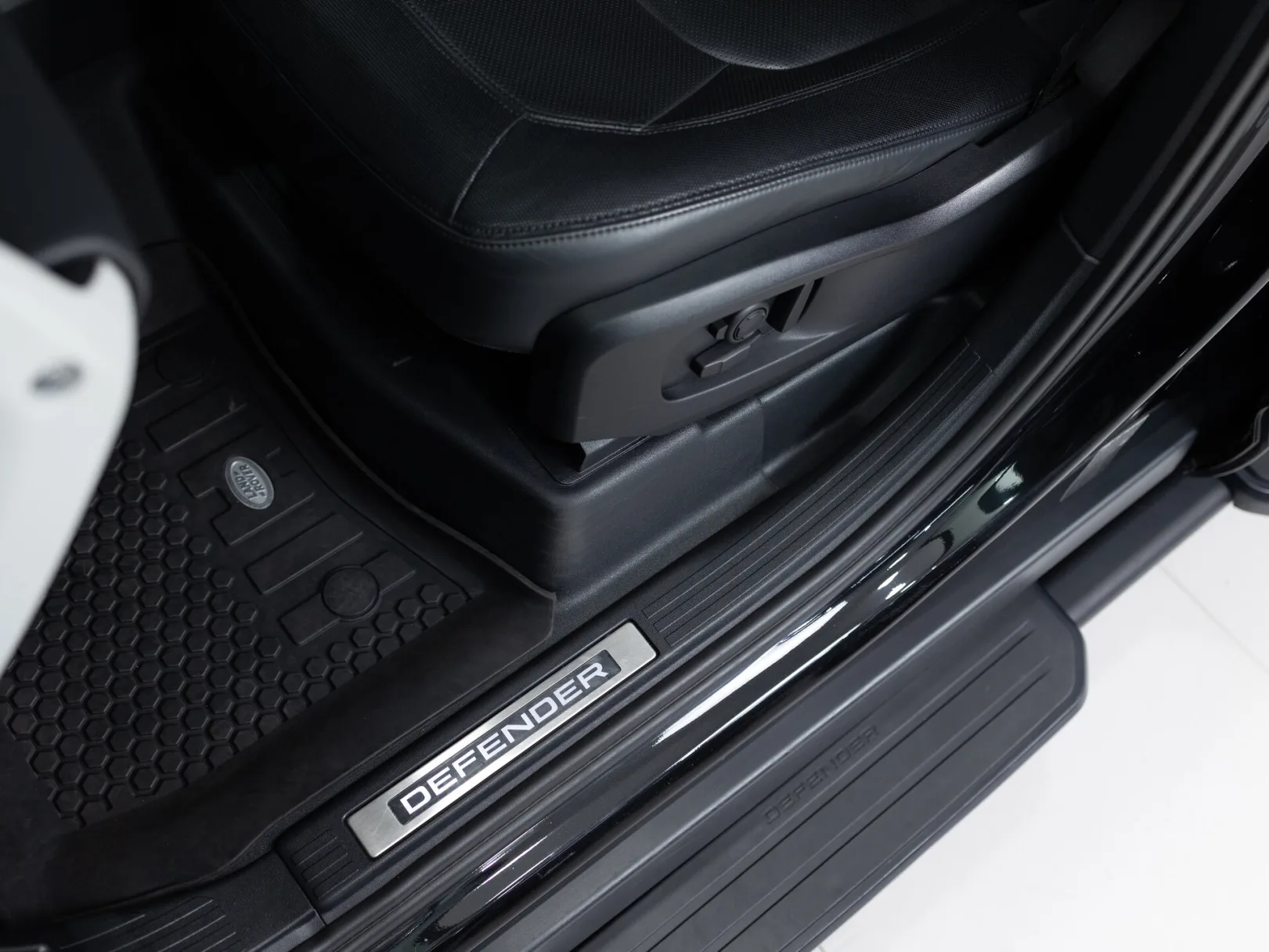 Land Rover Defender X-Dynamic HSE II, 2021 — экстерьер, фото 12