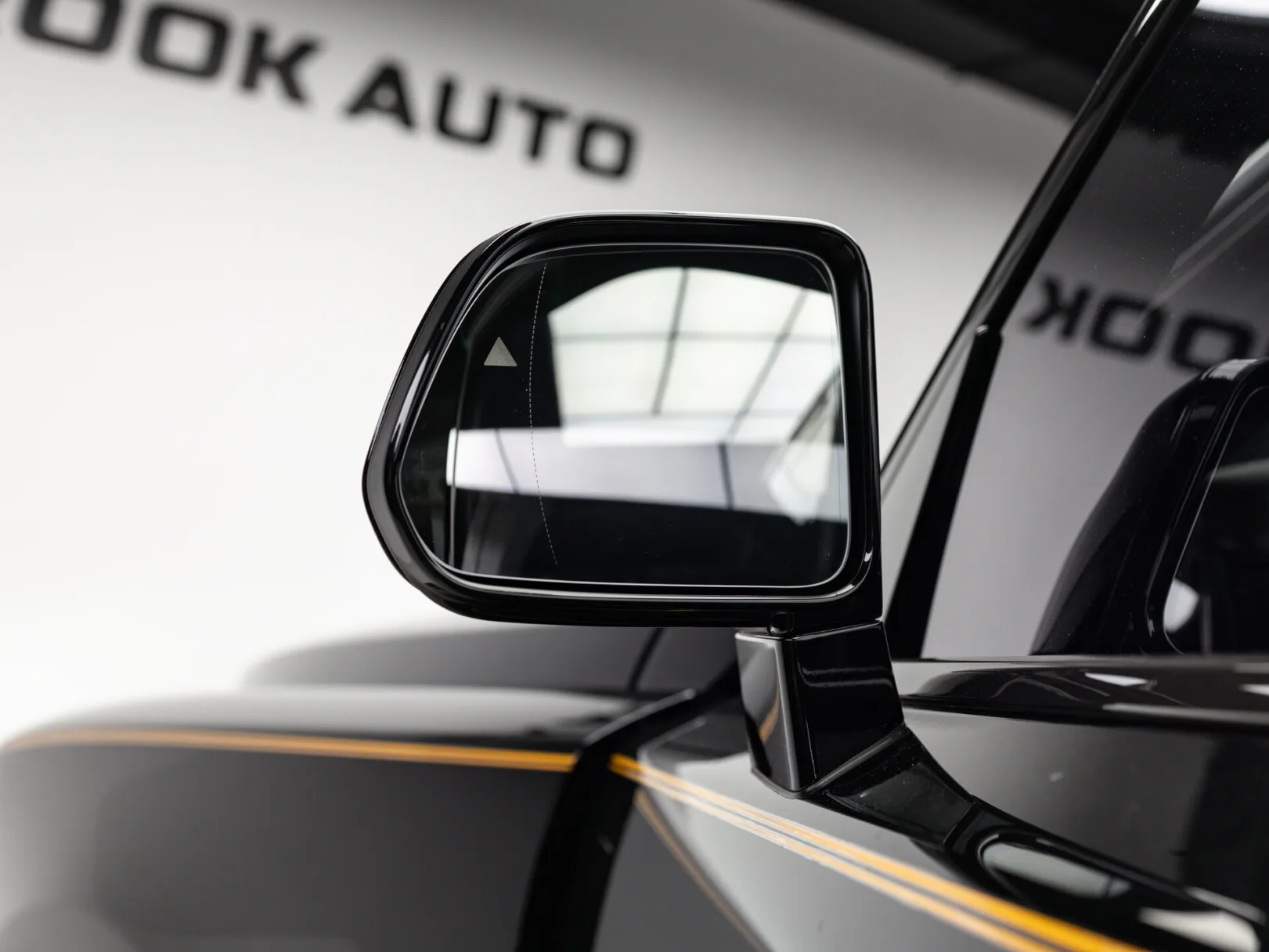 Rolls-Royce Cullinan Individual I (Series I), 2021 — экстерьер, фото 38