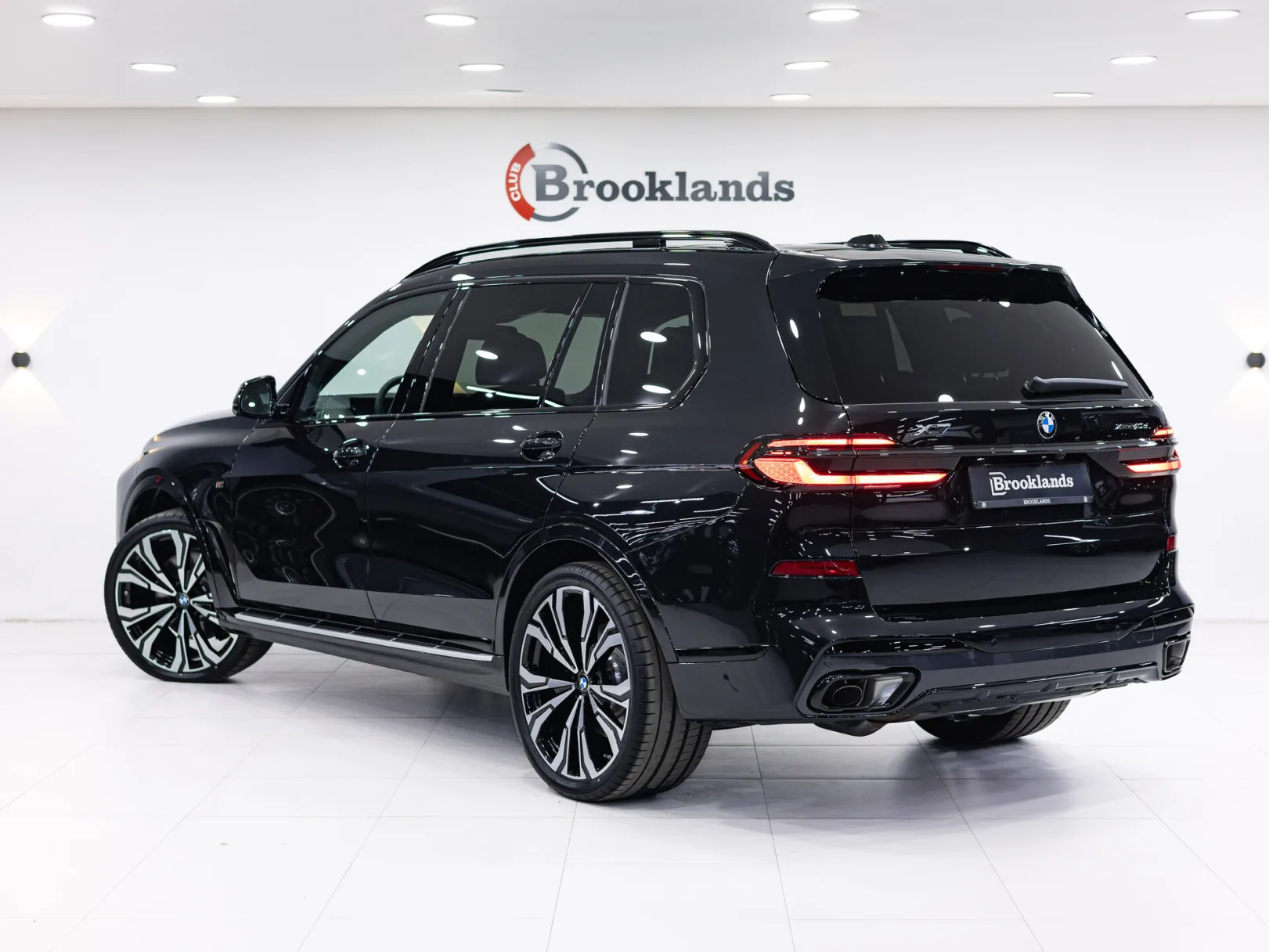 BMW X7 I (G07) Рестайлинг, 2024 — экстерьер, фото 6