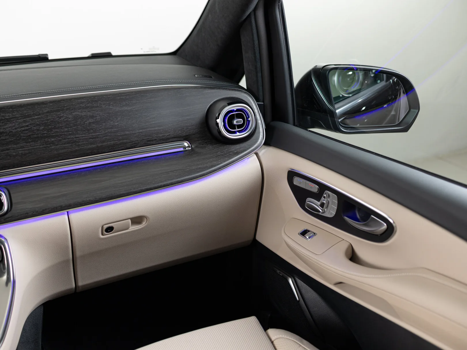Mercedes-Benz V-Класс Exclusive III (W447) Рестайлинг 2, 2026 — экстерьер, фото 23