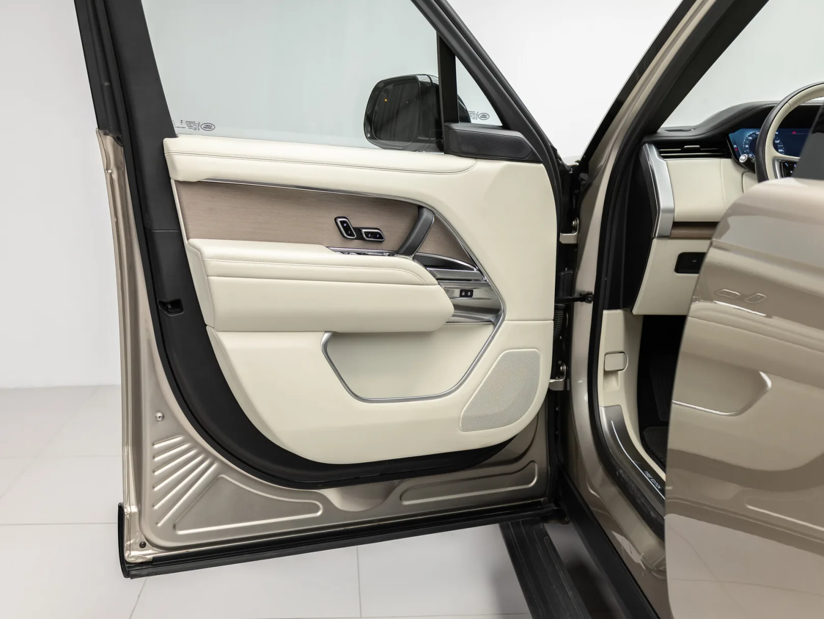 Land Rover Range Rover First Edition V, 2023 — экстерьер, фото 8