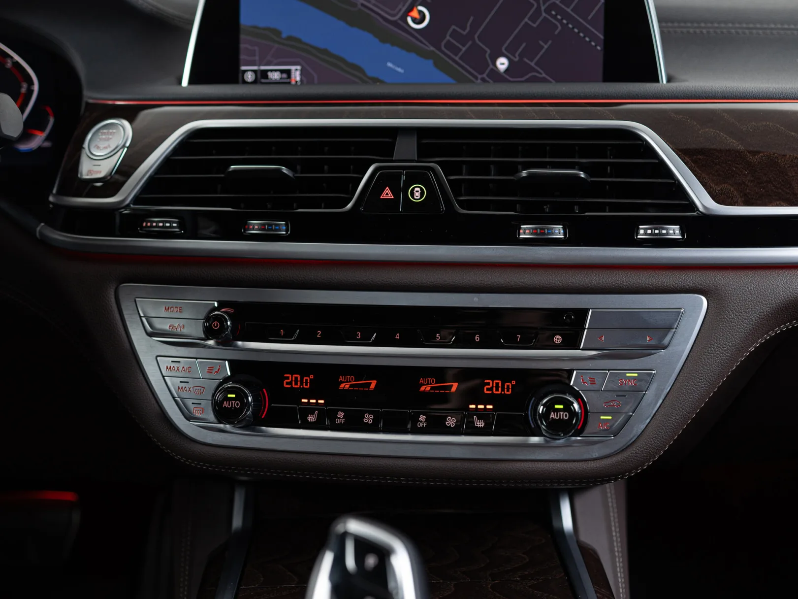 BMW 7 серии VI (G11/G12) Рестайлинг, 2020 — экстерьер, фото 17