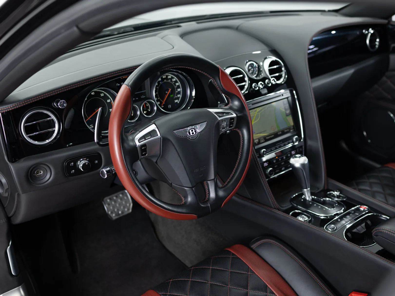 Bentley Flying Spur Individual II, 2017 — экстерьер, фото 9