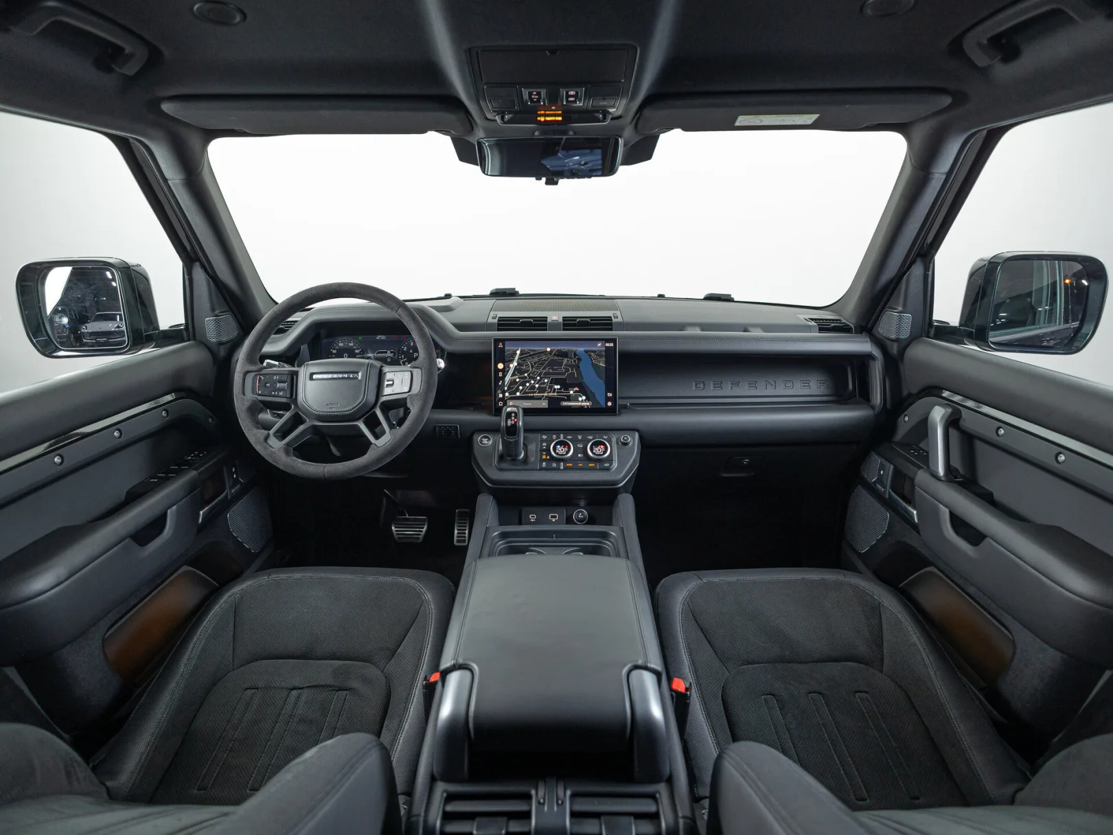 Land Rover Defender Bond Edition II, 2021 — экстерьер, фото 30