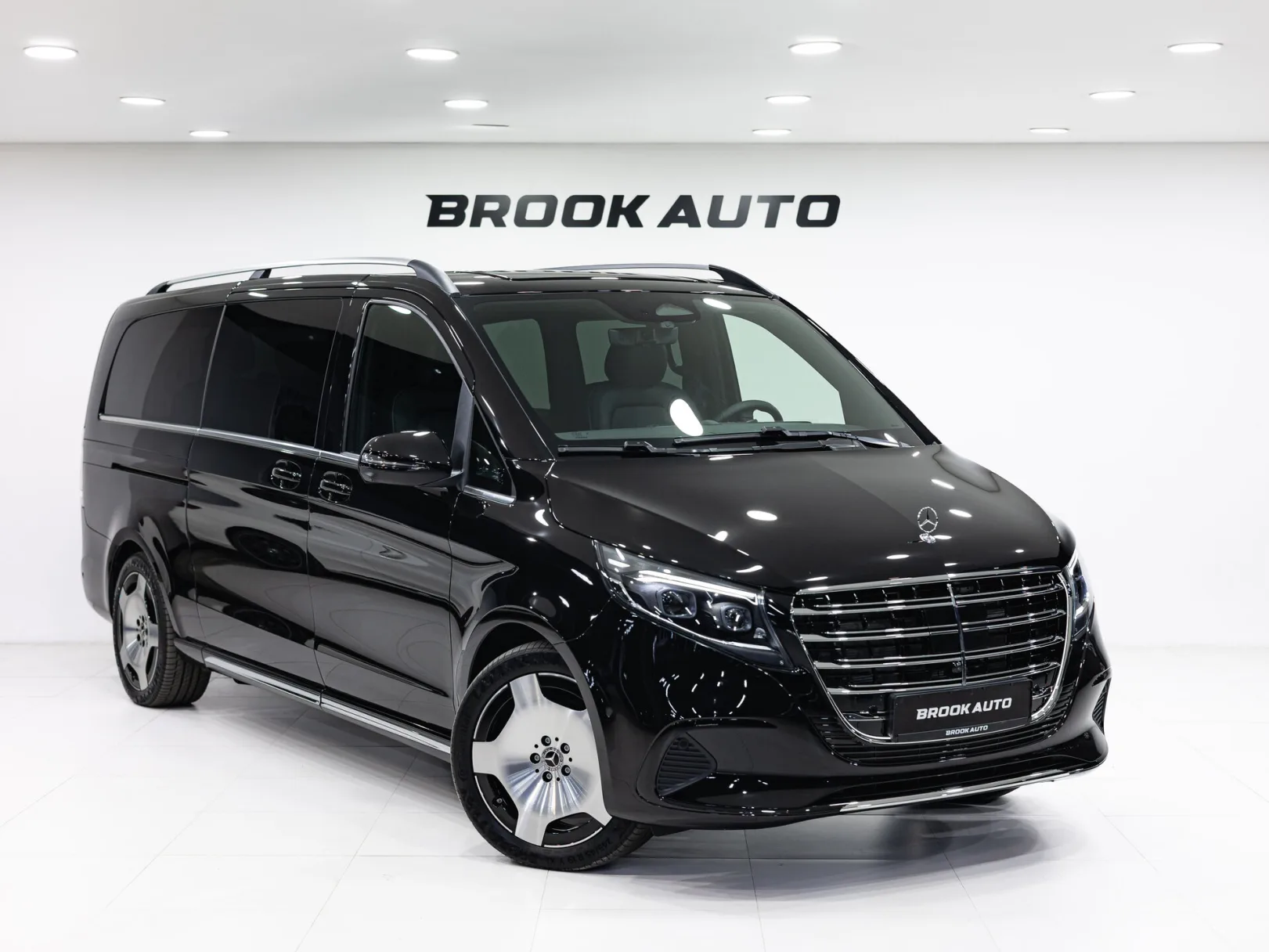 Mercedes-Benz V-Класс Exclusive III (W447) Рестайлинг 2, 2026 — экстерьер, фото 3