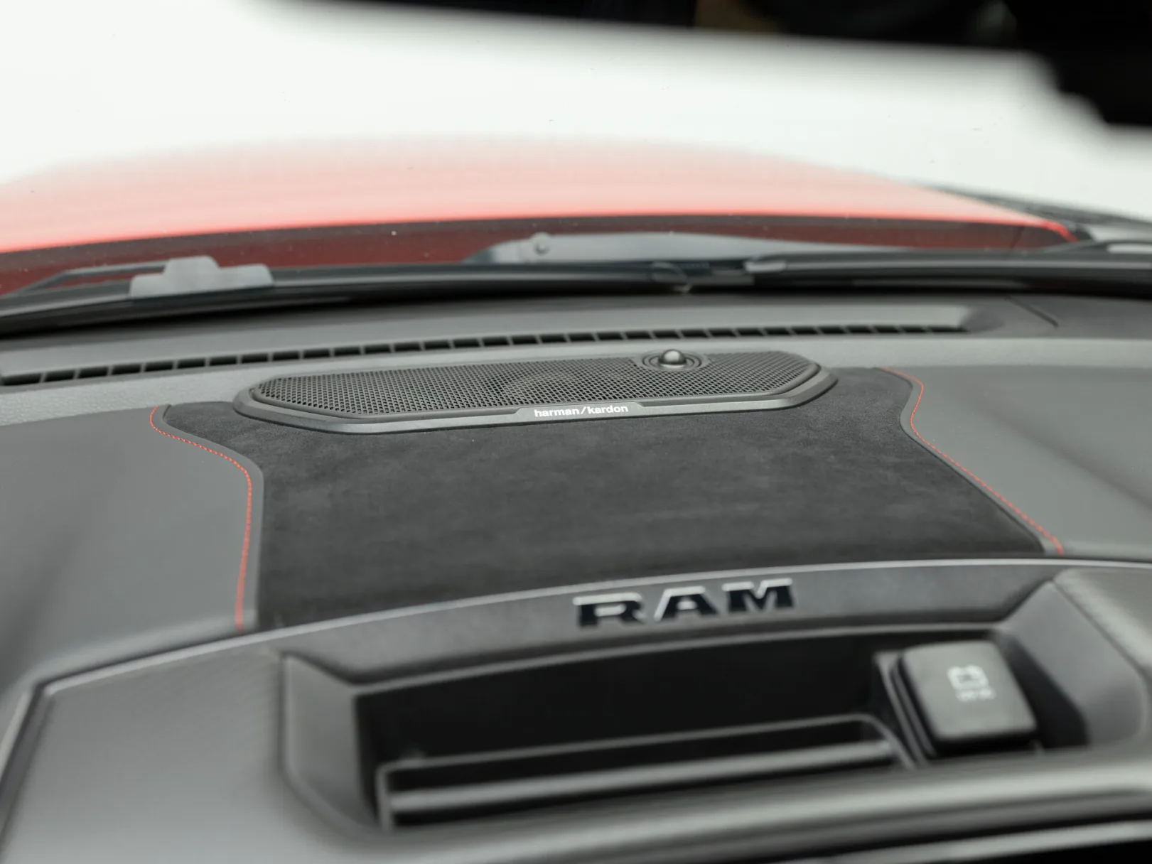 Ram 1500 TRX V, 2023 — экстерьер, фото 21