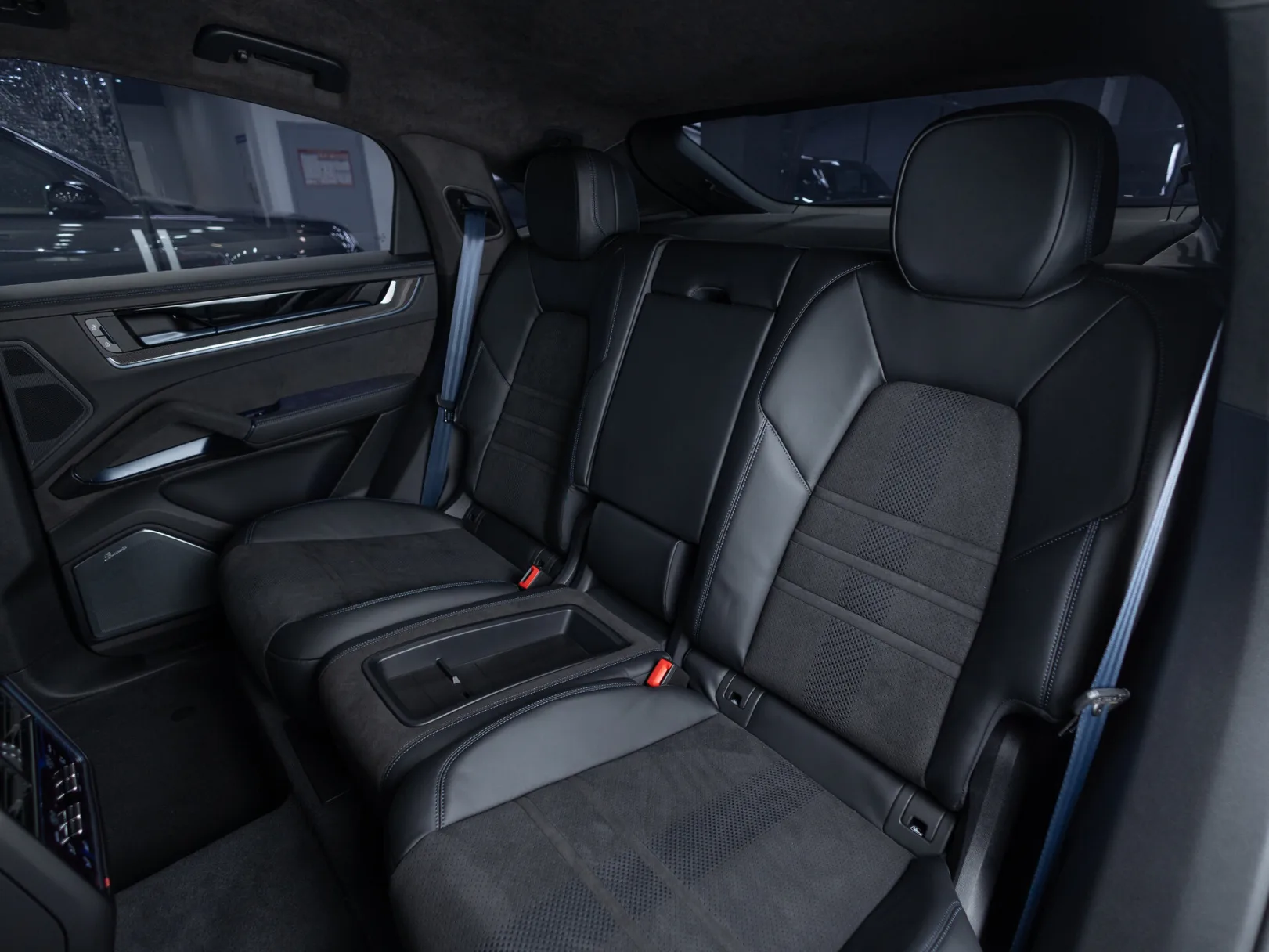 Porsche Cayenne Turbo GT III Рестайлинг, 2024 — экстерьер, фото 28