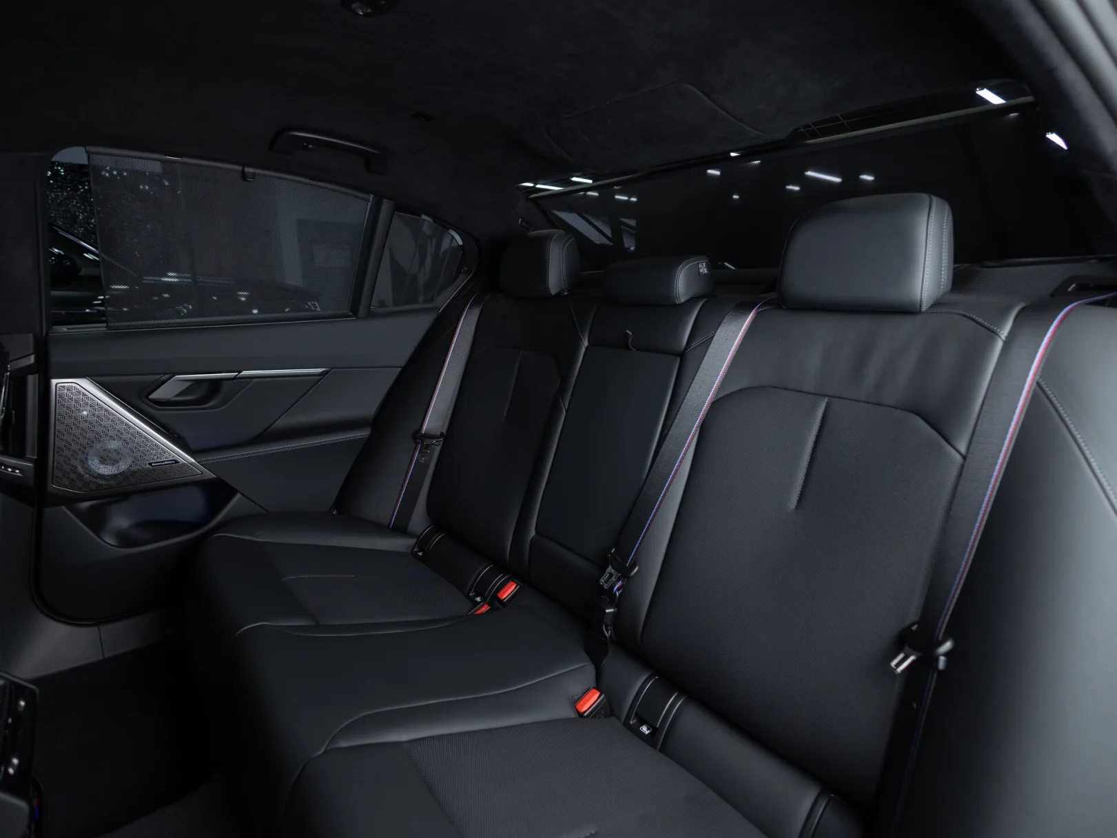BMW M5 VII (G90), 2025 — экстерьер, фото 28