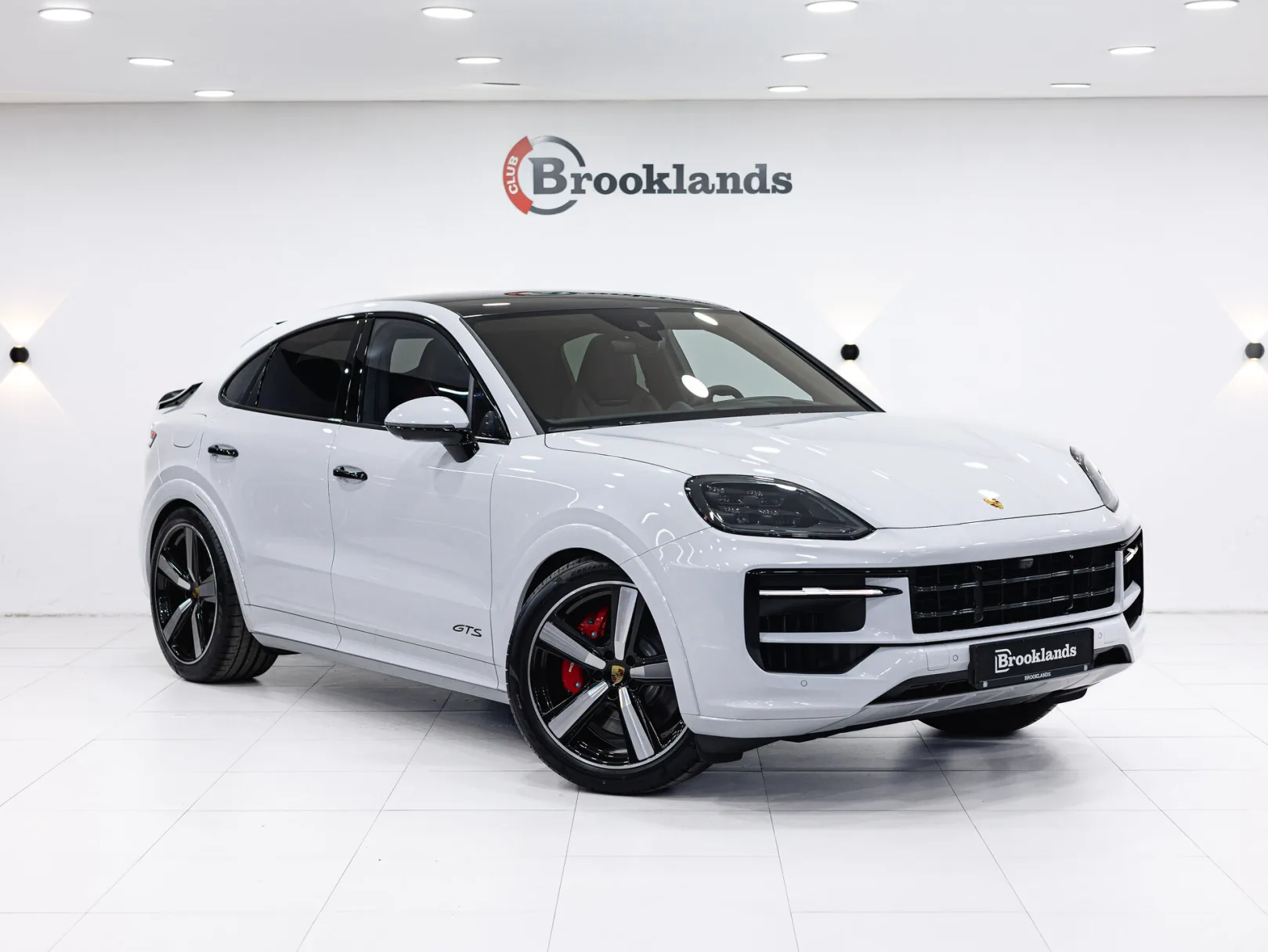 Porsche Cayenne GTS Coupé III Рестайлинг, 2024 — экстерьер, фото 3