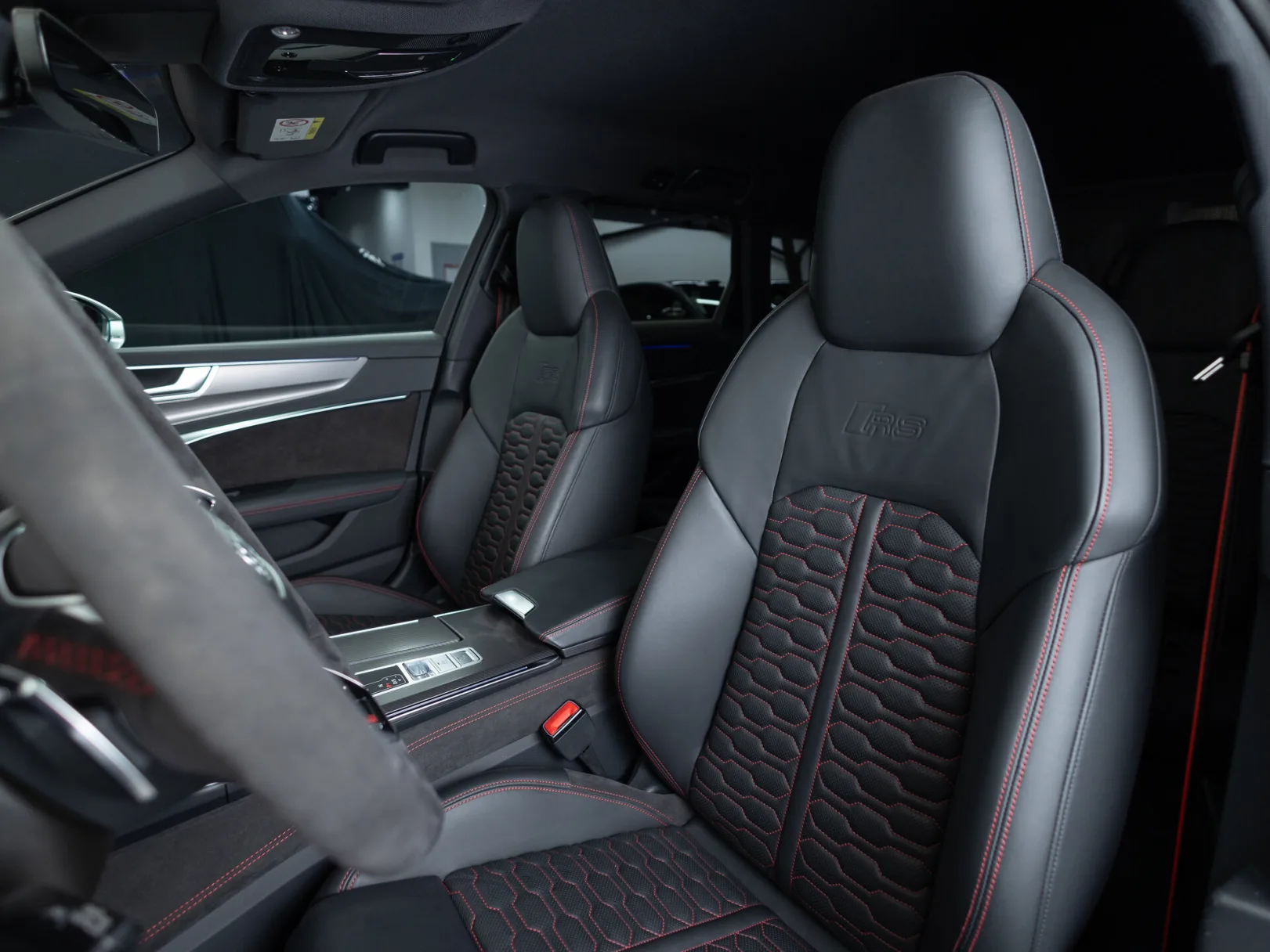 Audi RS 6 TFSI quattro IV (C8), 2020 — экстерьер, фото 10