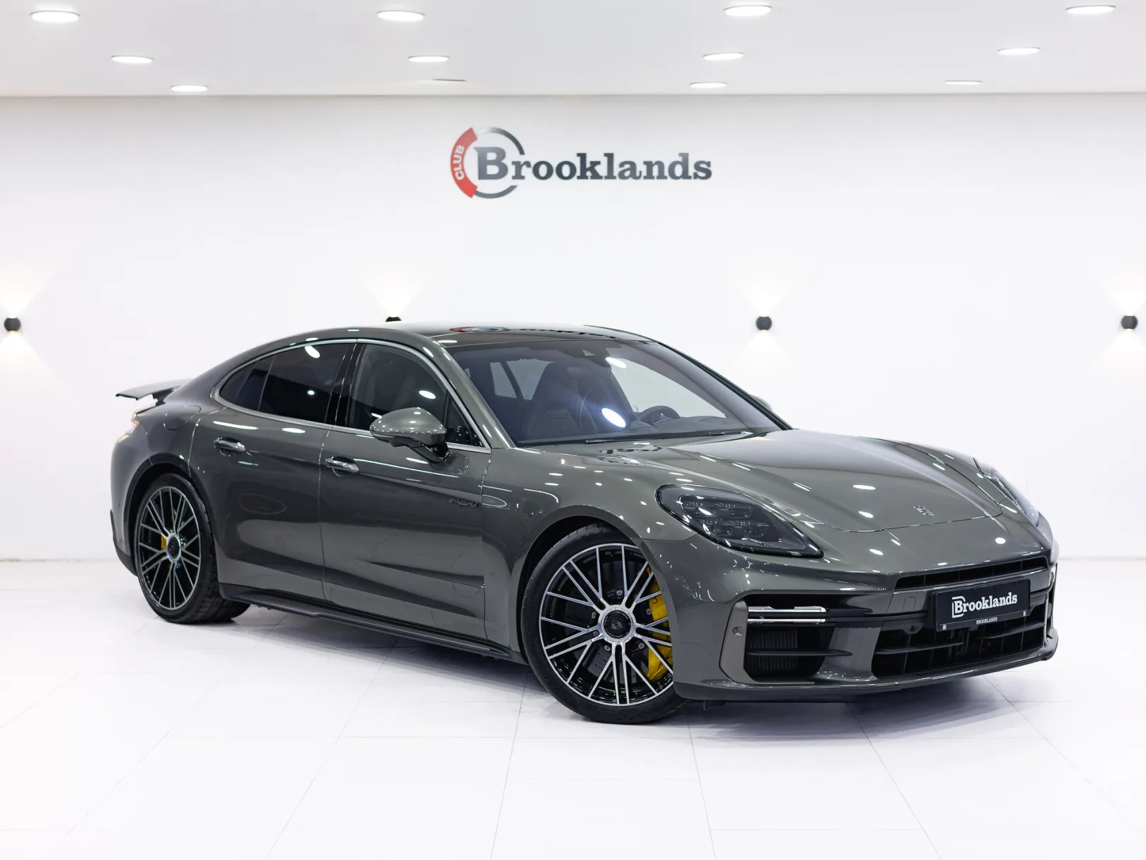 Porsche Panamera Turbo S E-Hybrid III, 2024 — экстерьер, фото 3