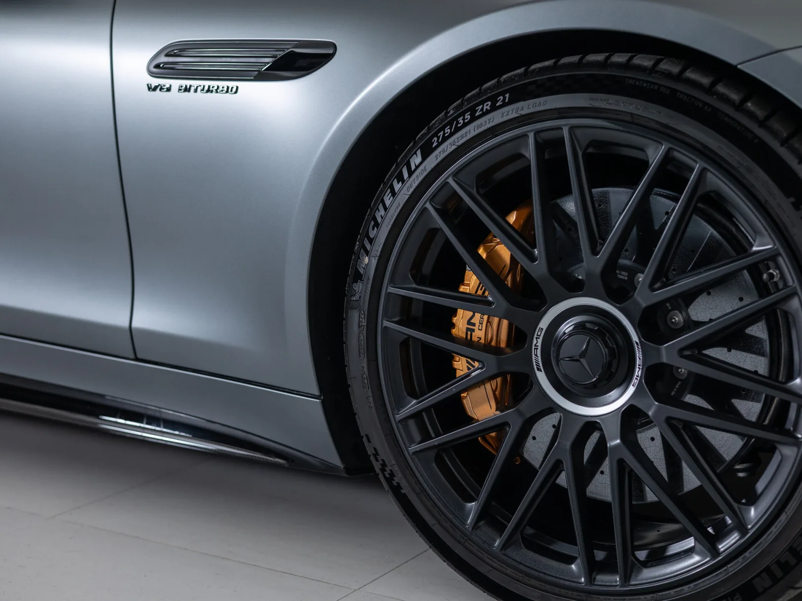 Mercedes-Benz SL-Класс AMG SL 63 4MATIC+ IV (R232), 2023 — экстерьер, фото 39