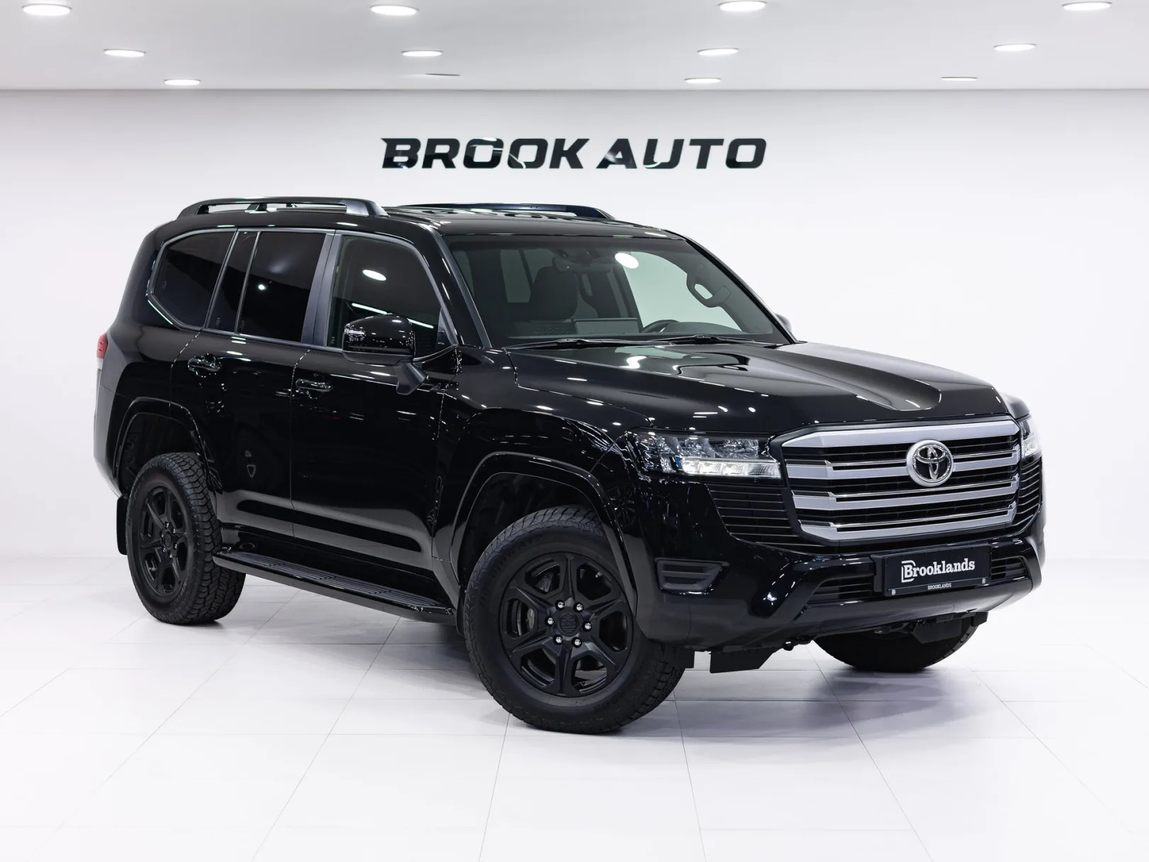 Toyota Land Cruiser GXR 300 Series, 2022 — экстерьер, фото 3