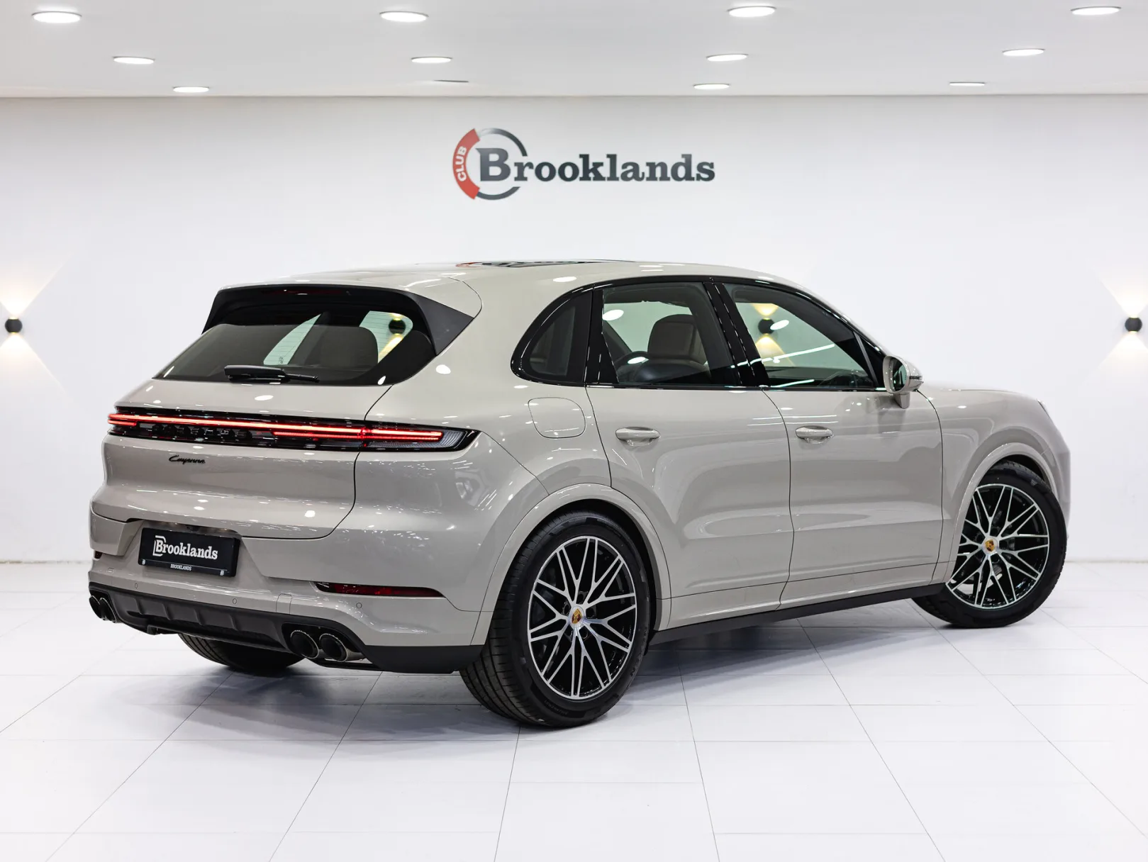 Porsche Cayenne Базовая III Рестайлинг, 2025 — экстерьер, фото 4