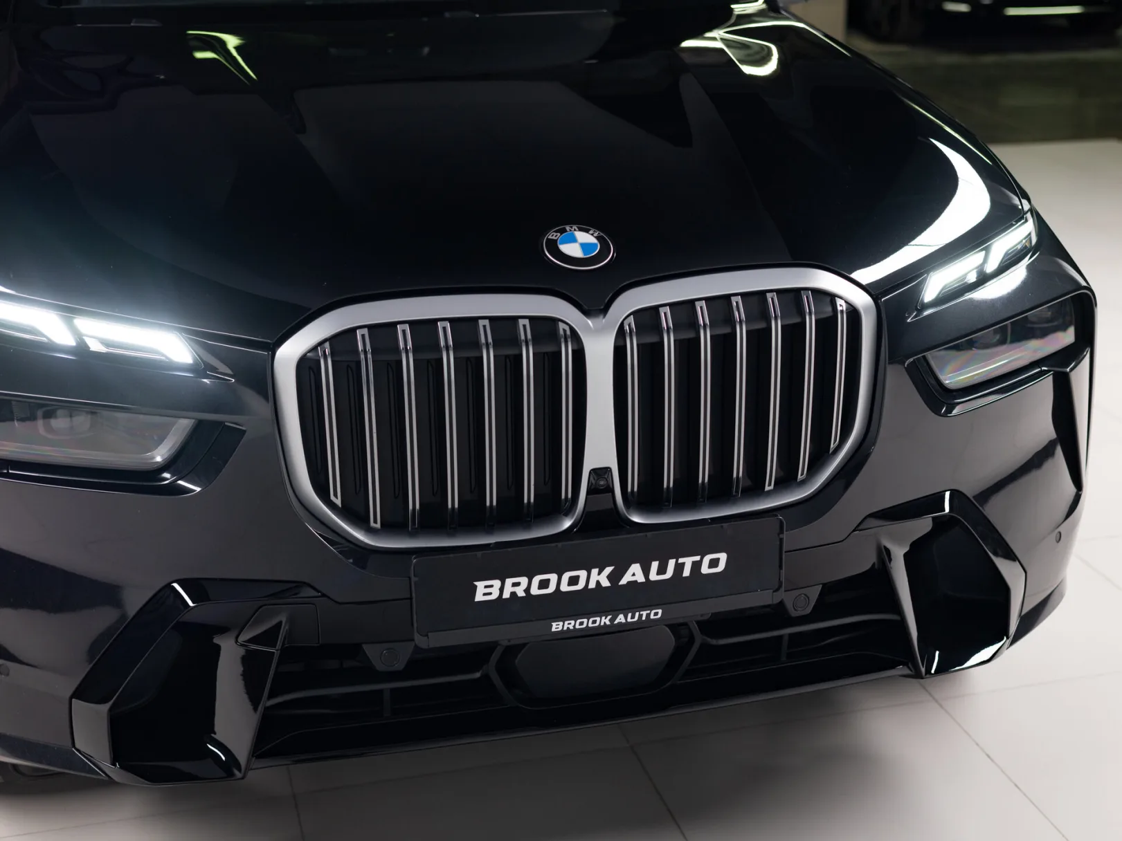 BMW X7 xDrive40i M Sport I (G07) Рестайлинг, 2022 — экстерьер, фото 32