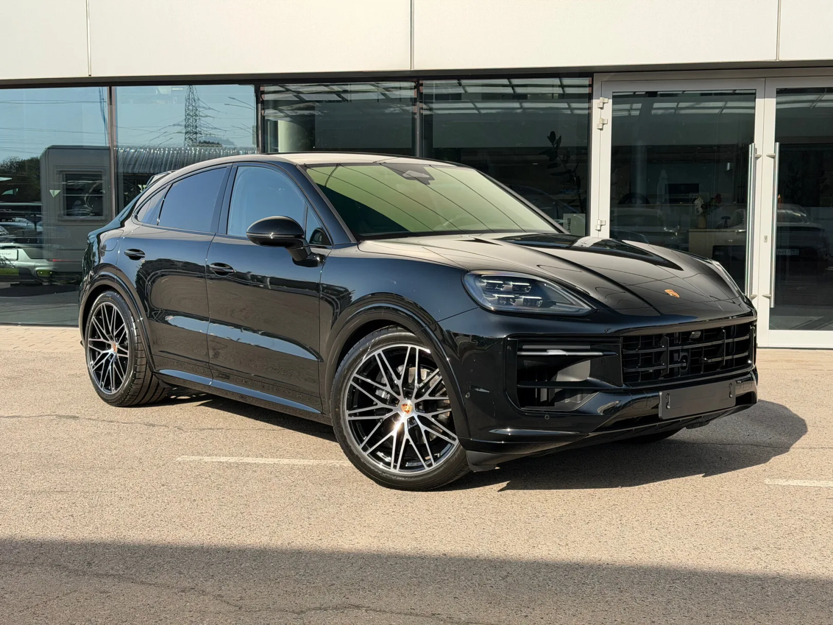 Porsche Cayenne Coupé III Рестайлинг, 2026 — экстерьер, фото 3