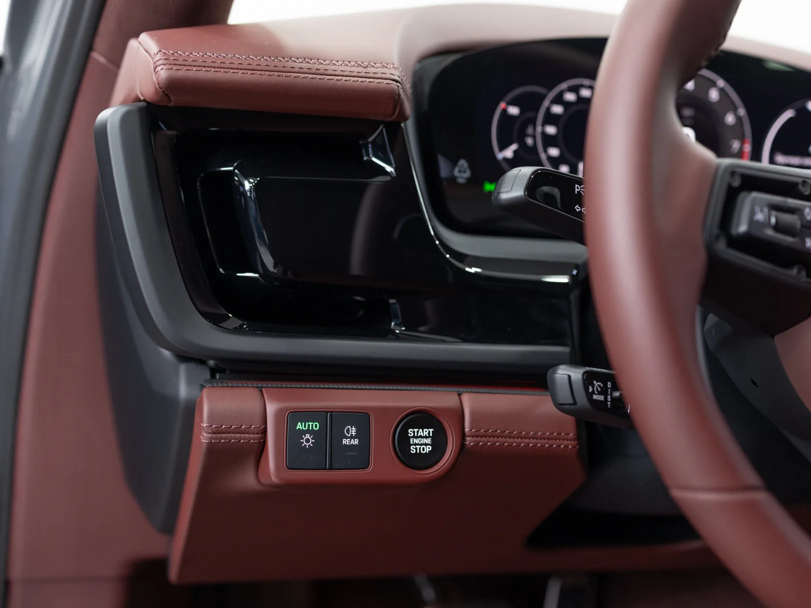 Porsche Panamera Turbo E-Hybrid III, 2025 — экстерьер, фото 14