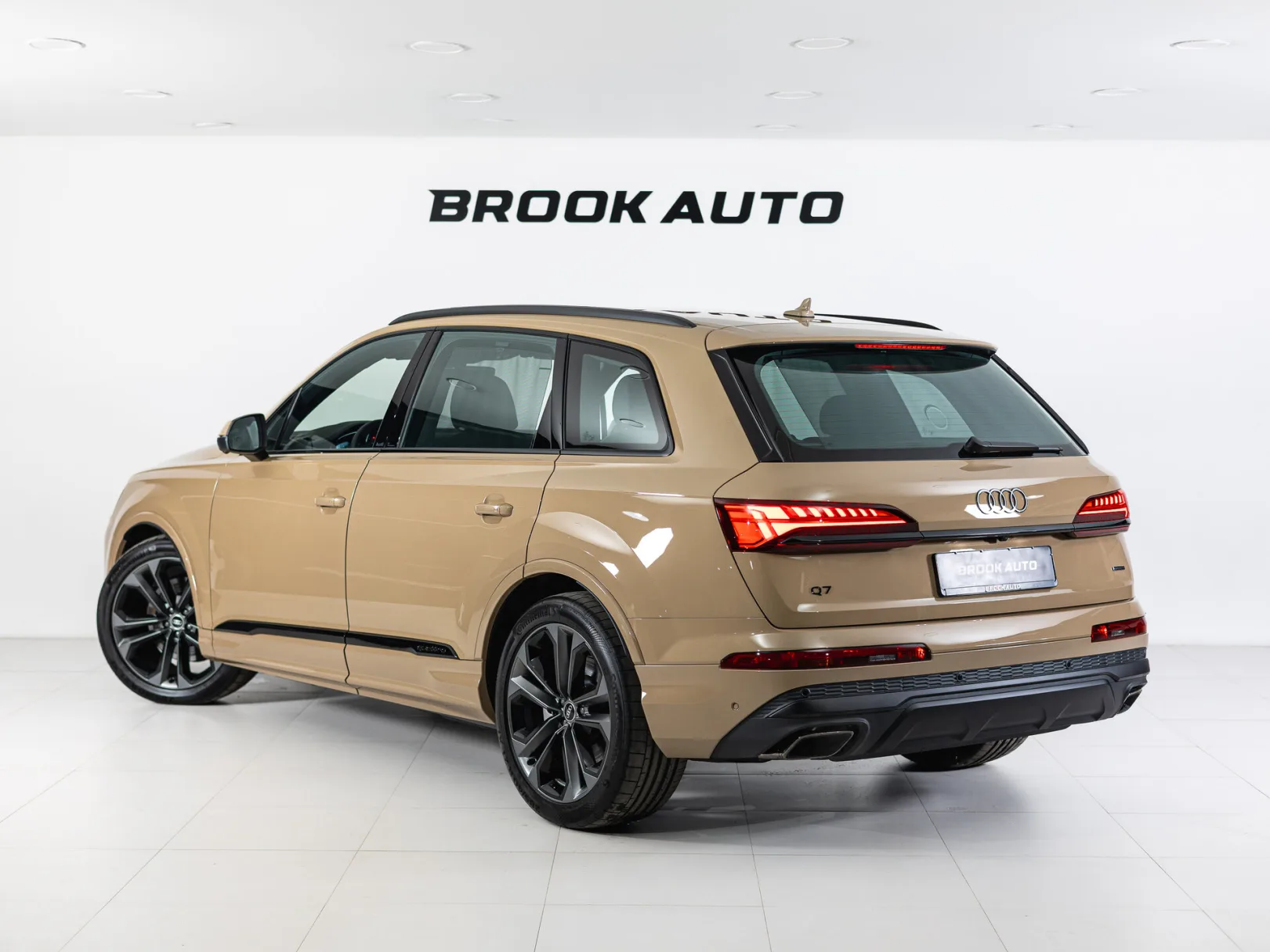 Audi Q7 55 TFSI quattro tiptronic II (4M) Рестайлинг 2, 2024 — экстерьер, фото 4