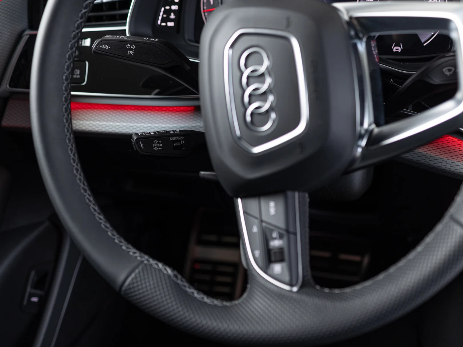 Audi Q8 50 TDI I (4M) Рестайлинг, 2025 — экстерьер, фото 14